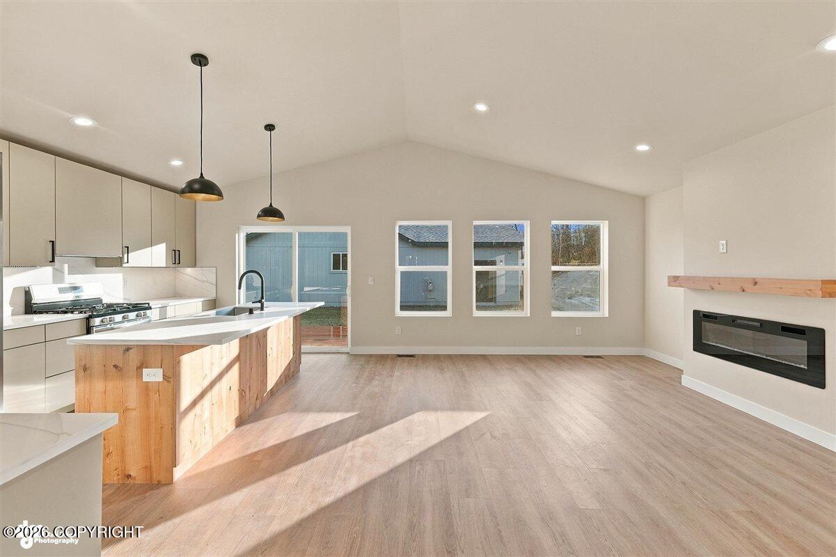 1345 N Tanana Drive Property Photo 7