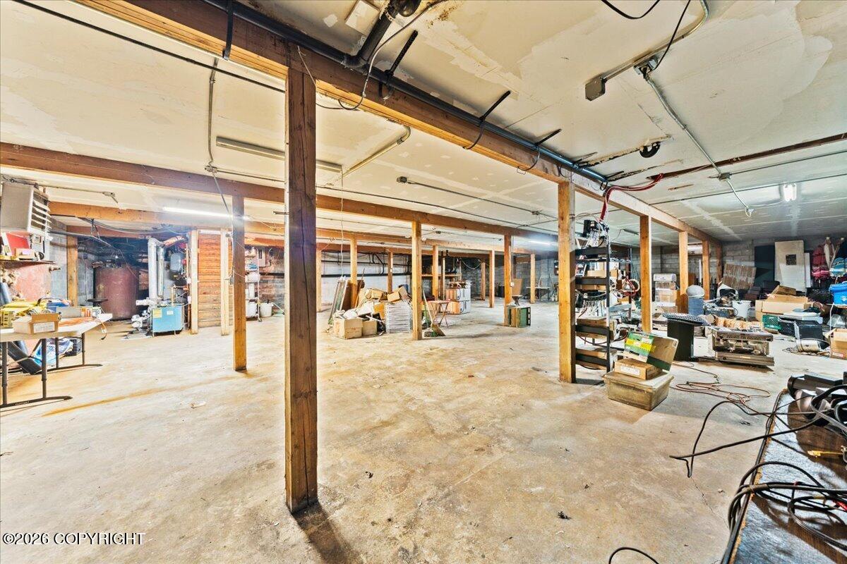 16966 W Parks Highway Property Photo 55