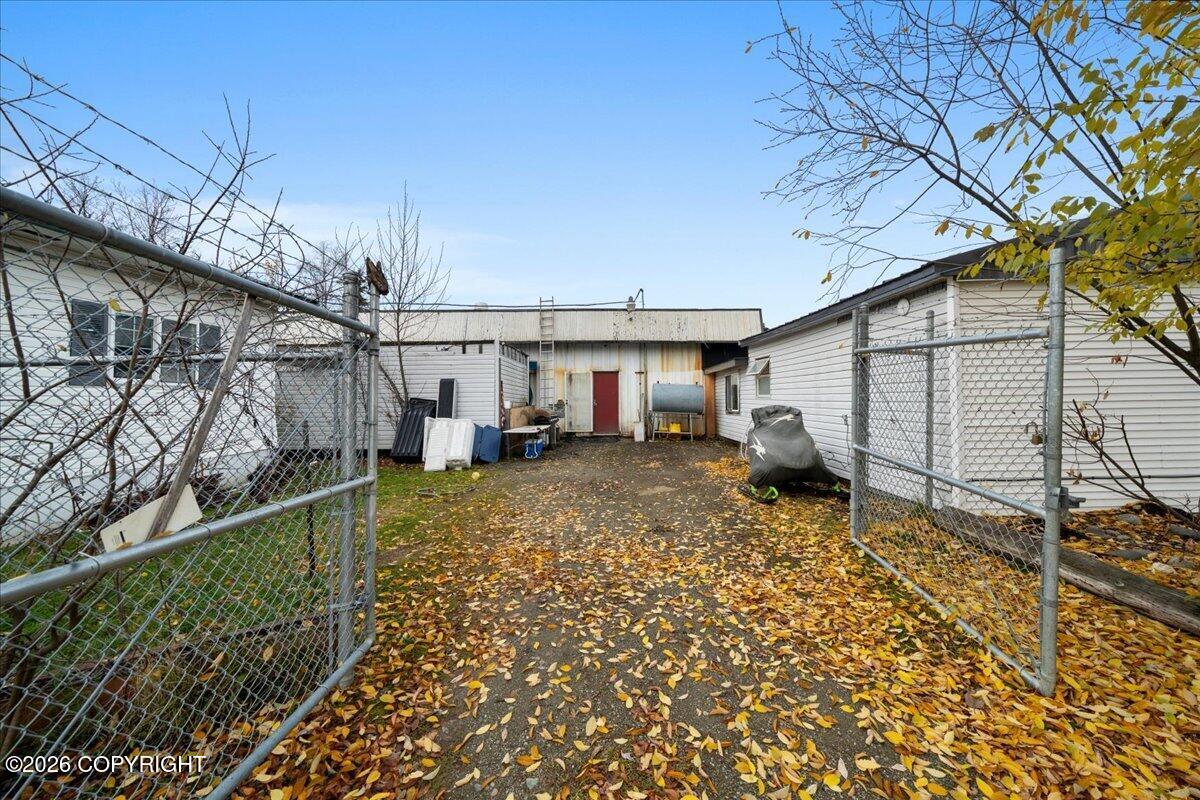 16966 W Parks Highway Property Photo 70