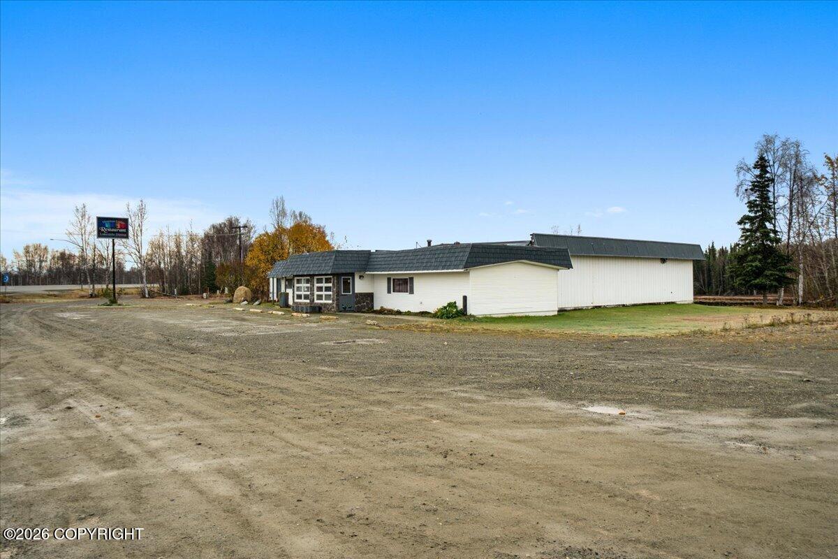 16966 W Parks Highway Property Photo 84