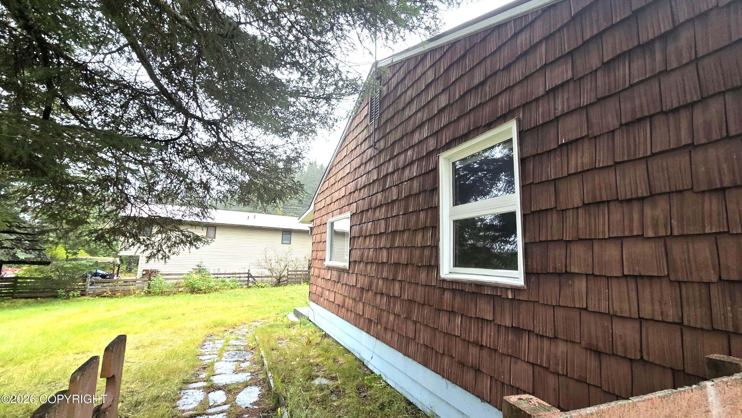 1705 Phoenix Road Property Photo 5