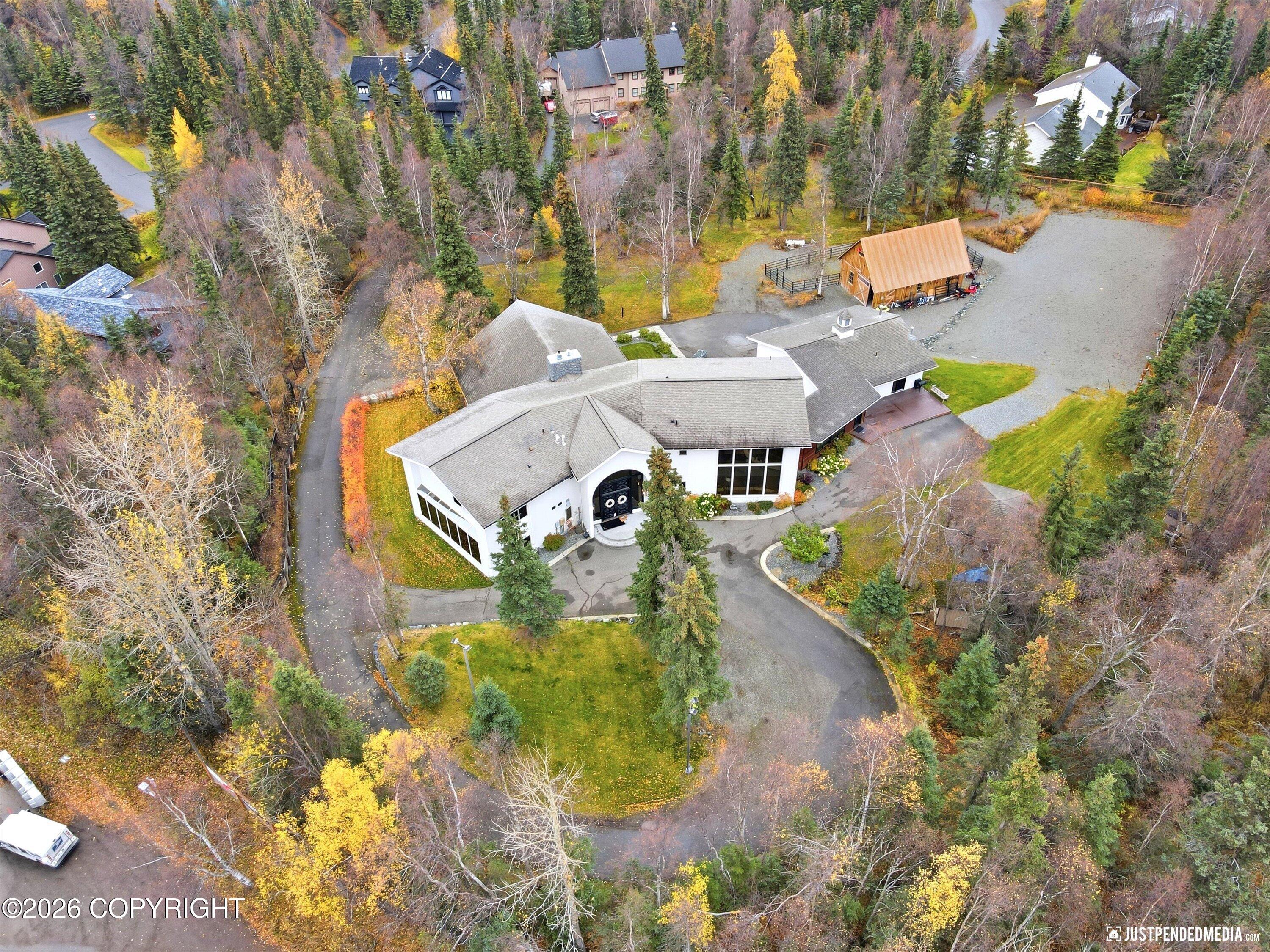 5870 Alpine Woods Drive Property Photo 3