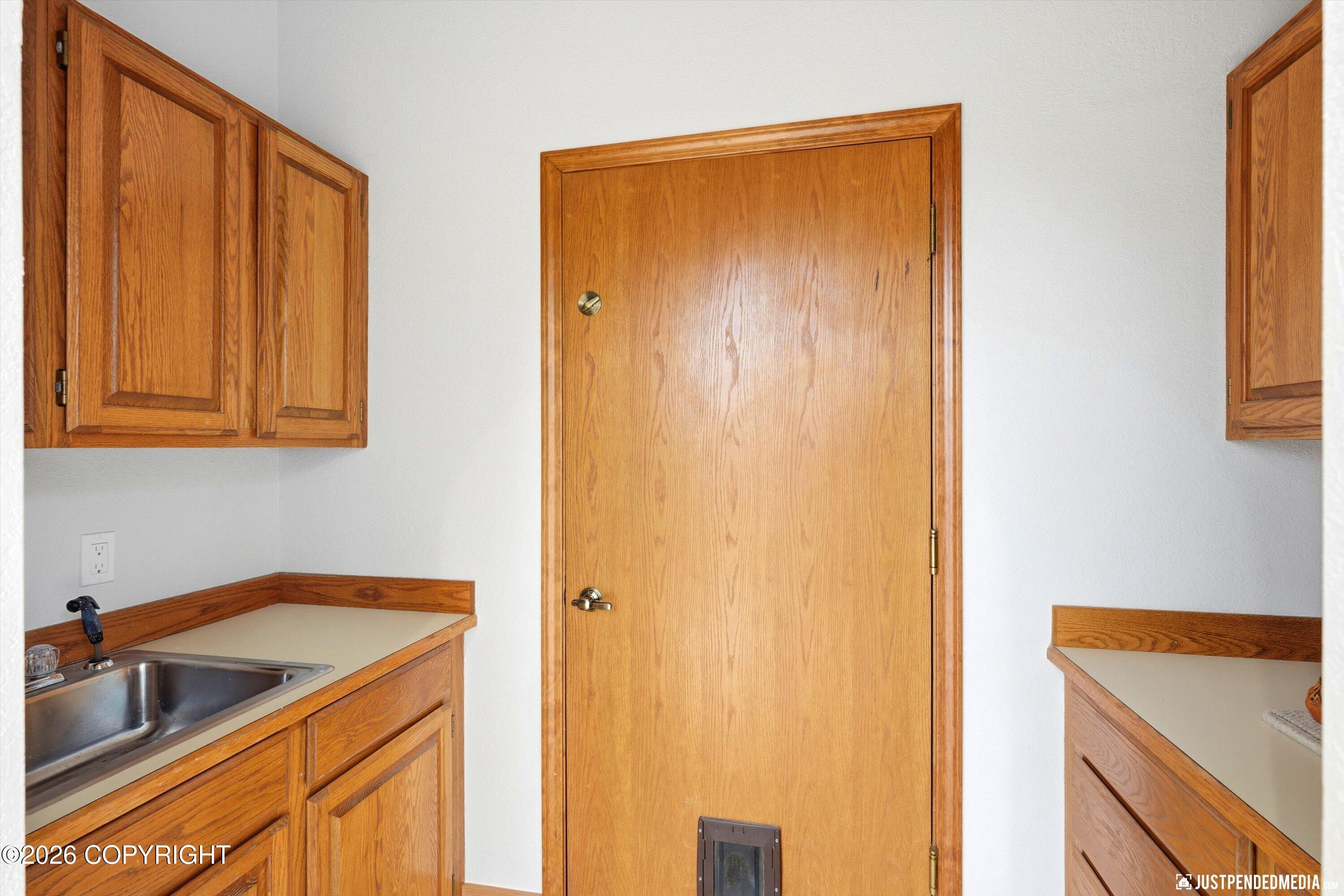 5870 Alpine Woods Drive Property Photo 31