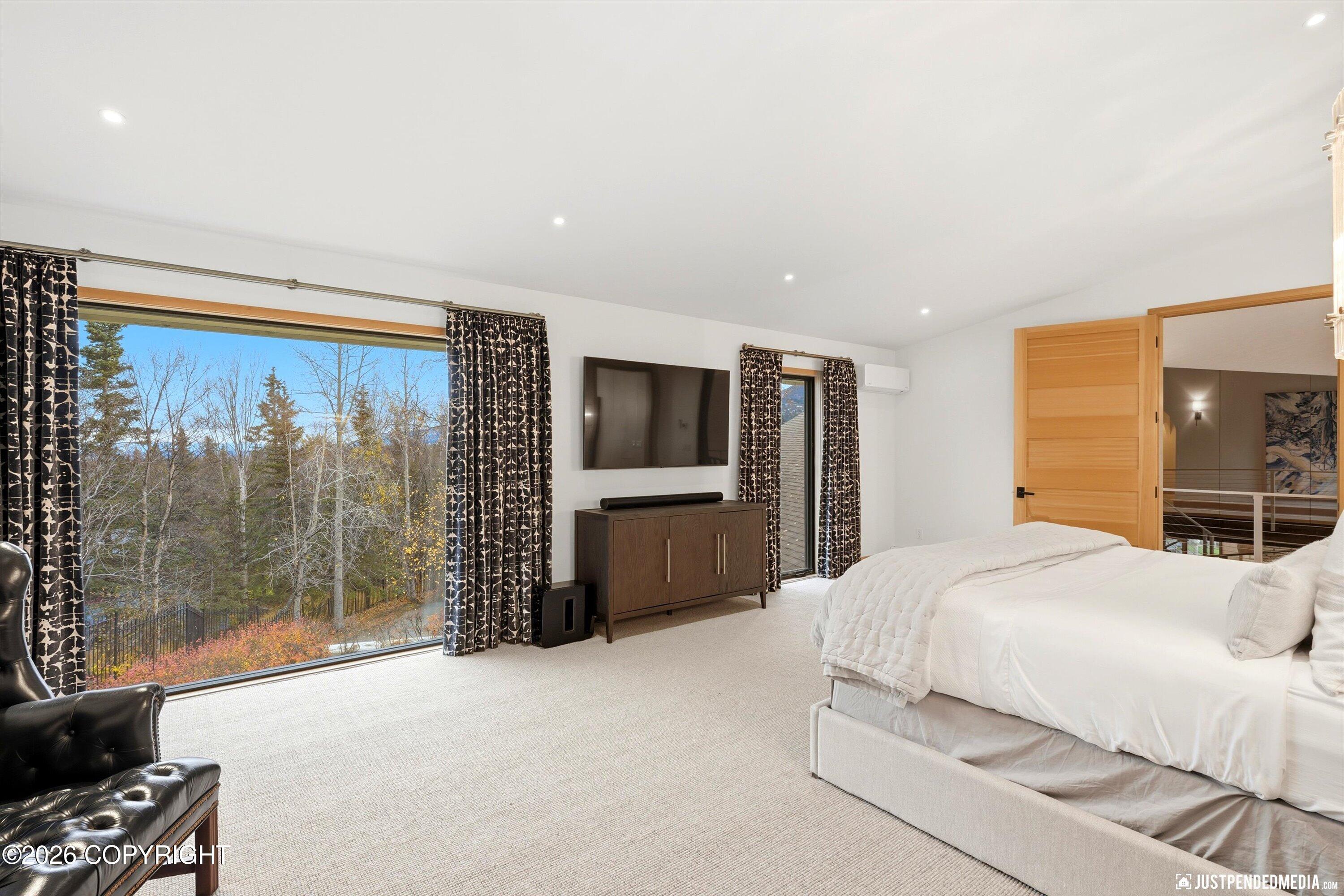 5870 Alpine Woods Drive Property Photo 81