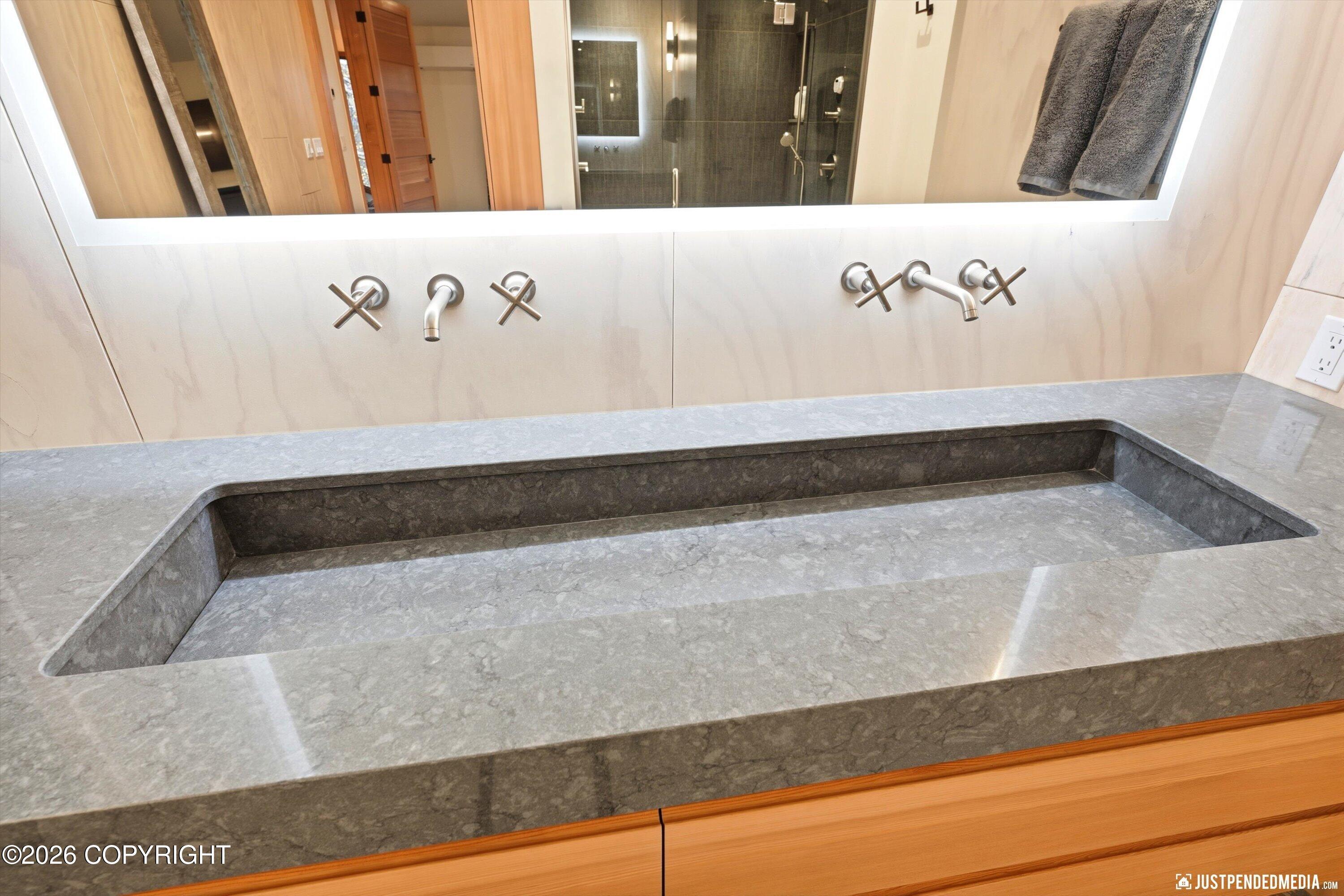 5870 Alpine Woods Drive Property Photo 87