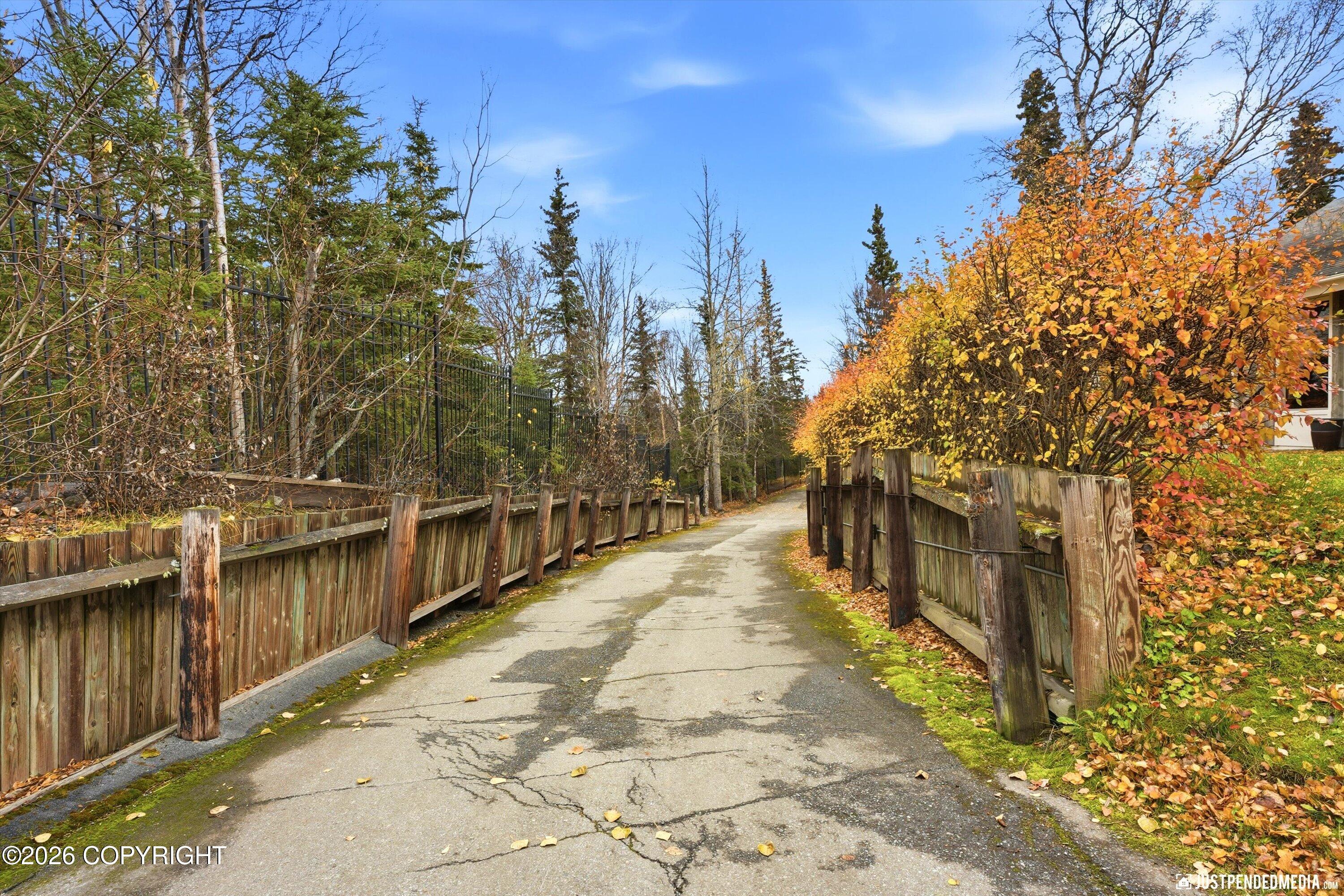 5870 Alpine Woods Drive Property Photo 138