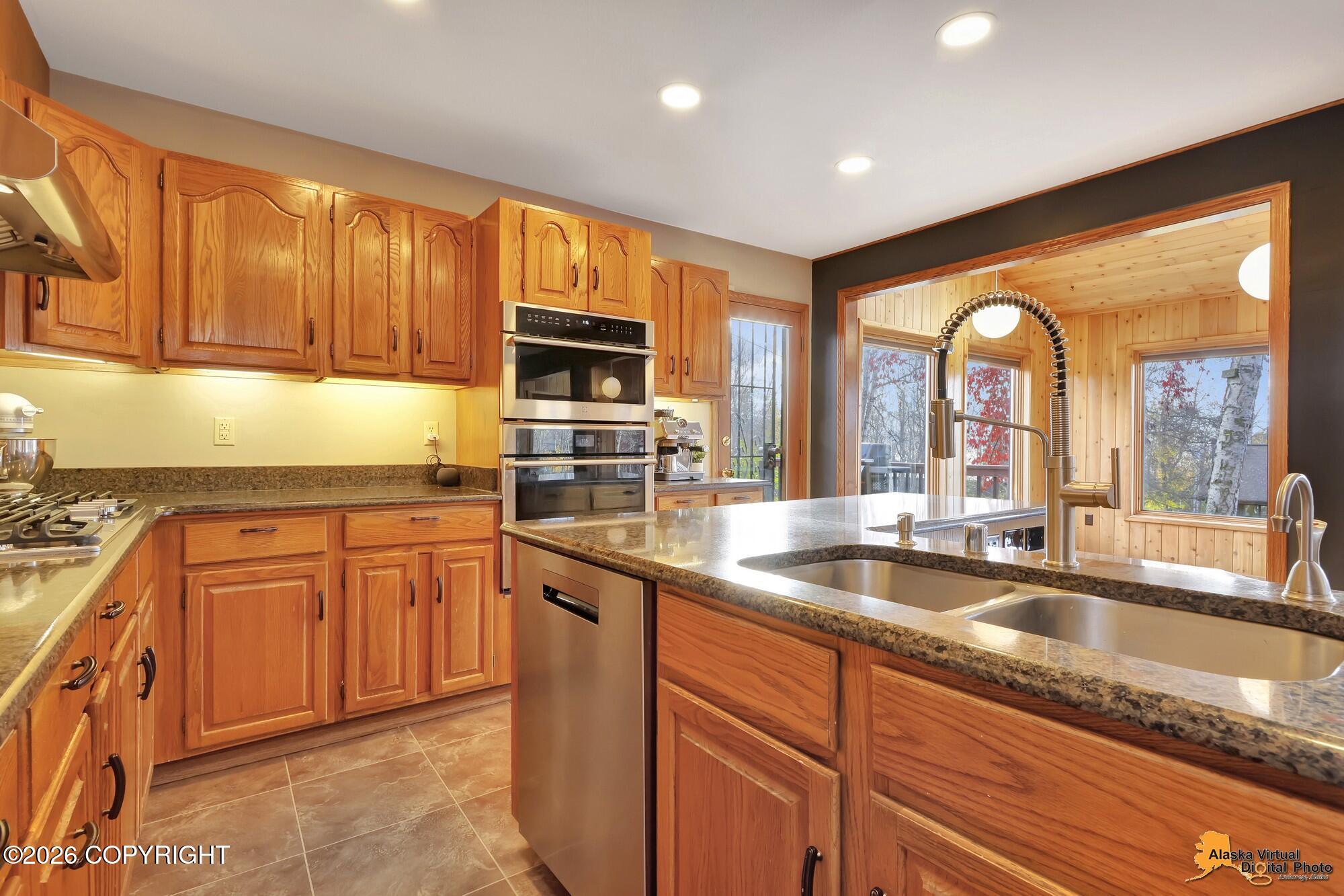 14231 Hancock Drive Property Photo 16