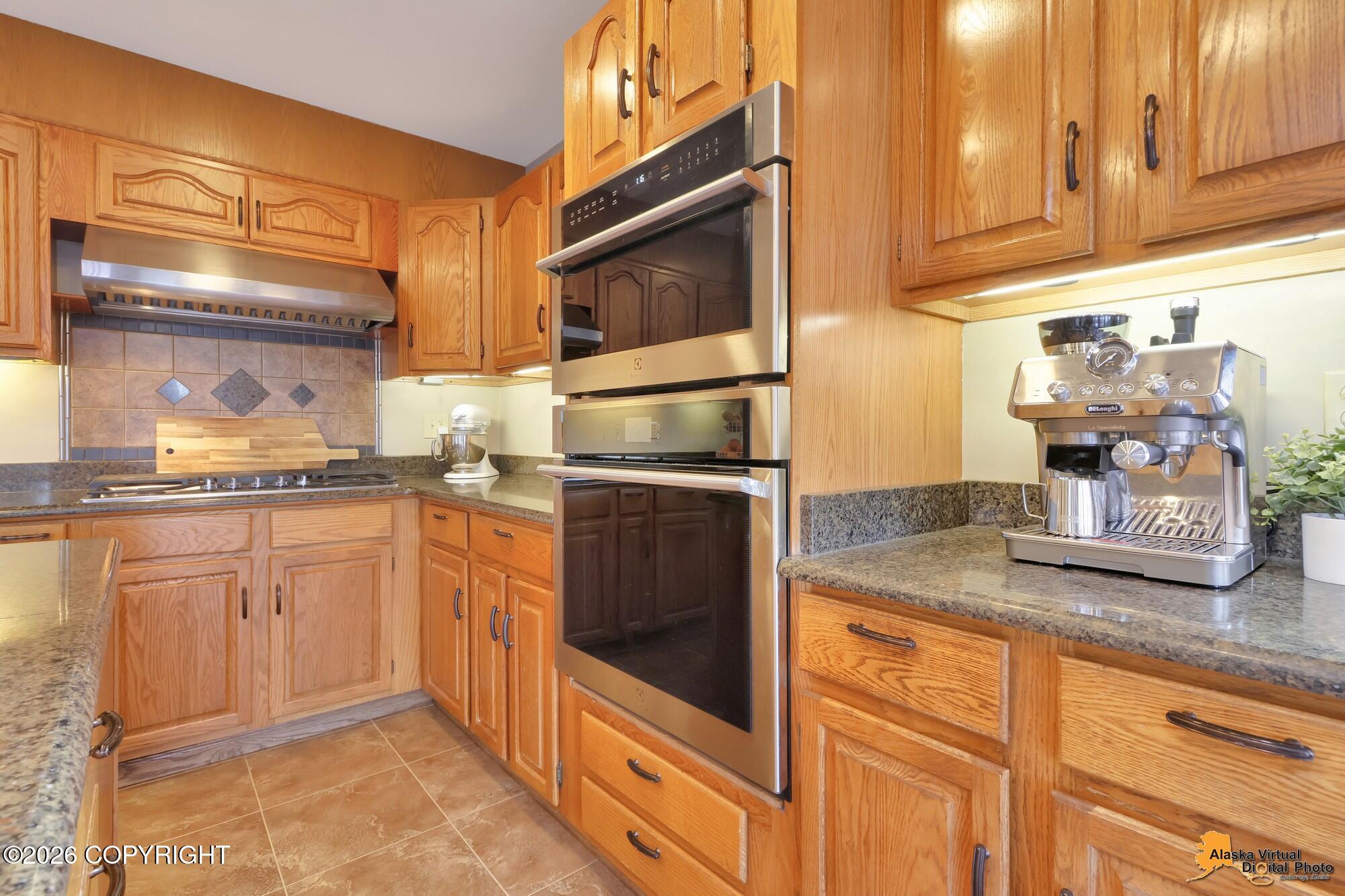 14231 Hancock Drive Property Photo 18