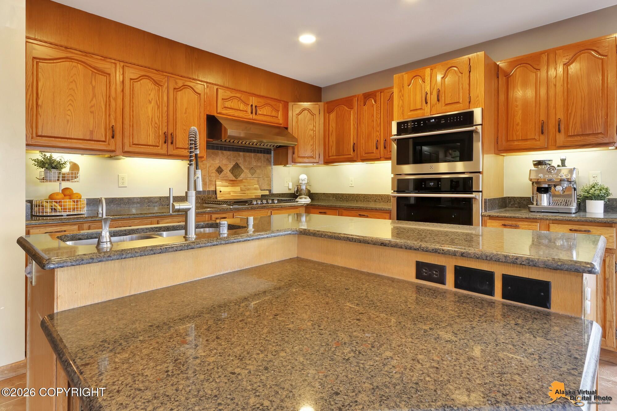 14231 Hancock Drive Property Photo 19