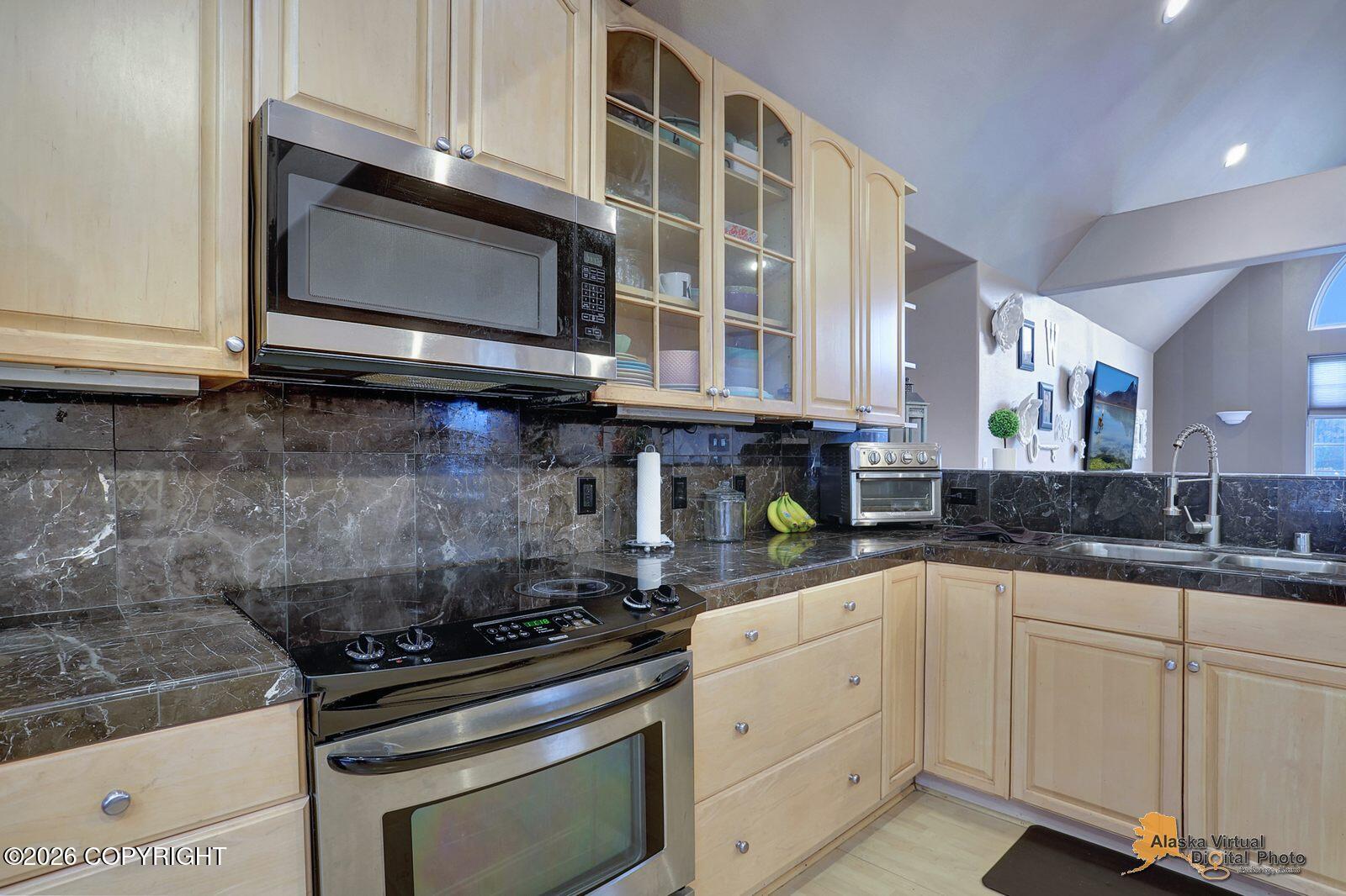 1561 N Tulip Circle Property Photo 12