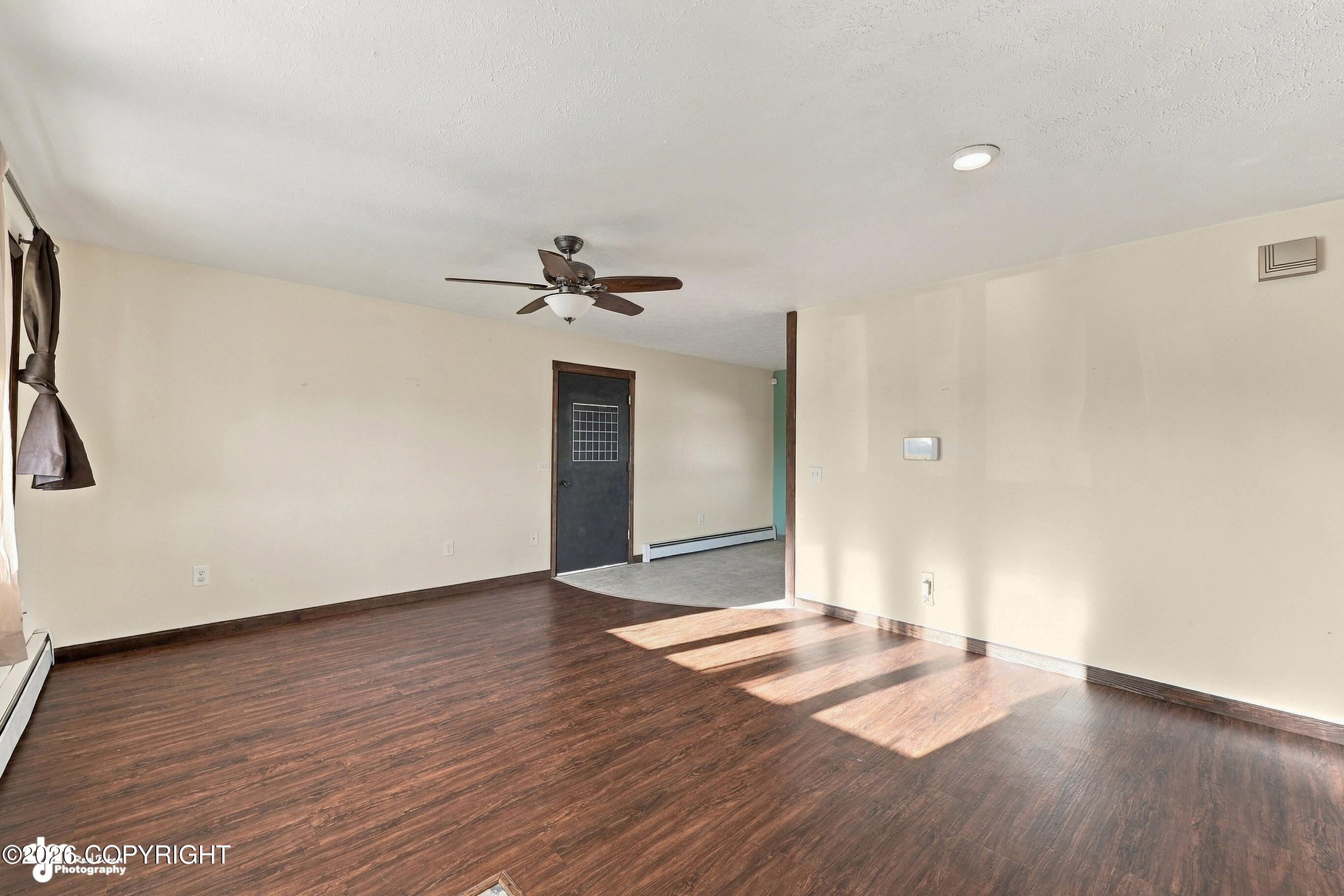 611 West Wood Circle Property Photo 5