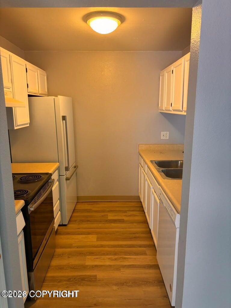 5532 Windflower Circle #b Property Photo 2