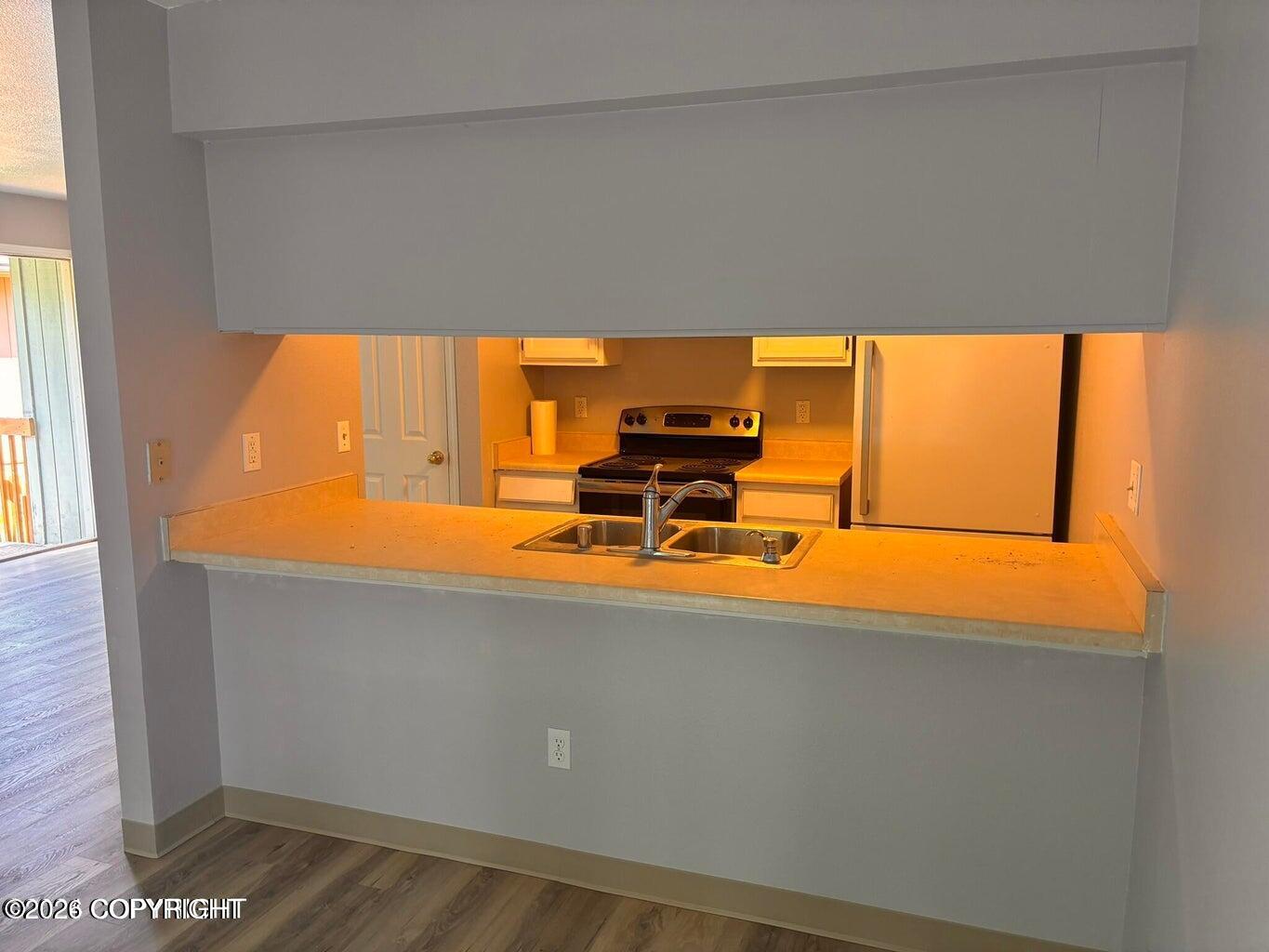 5532 Windflower Circle #b Property Photo 4