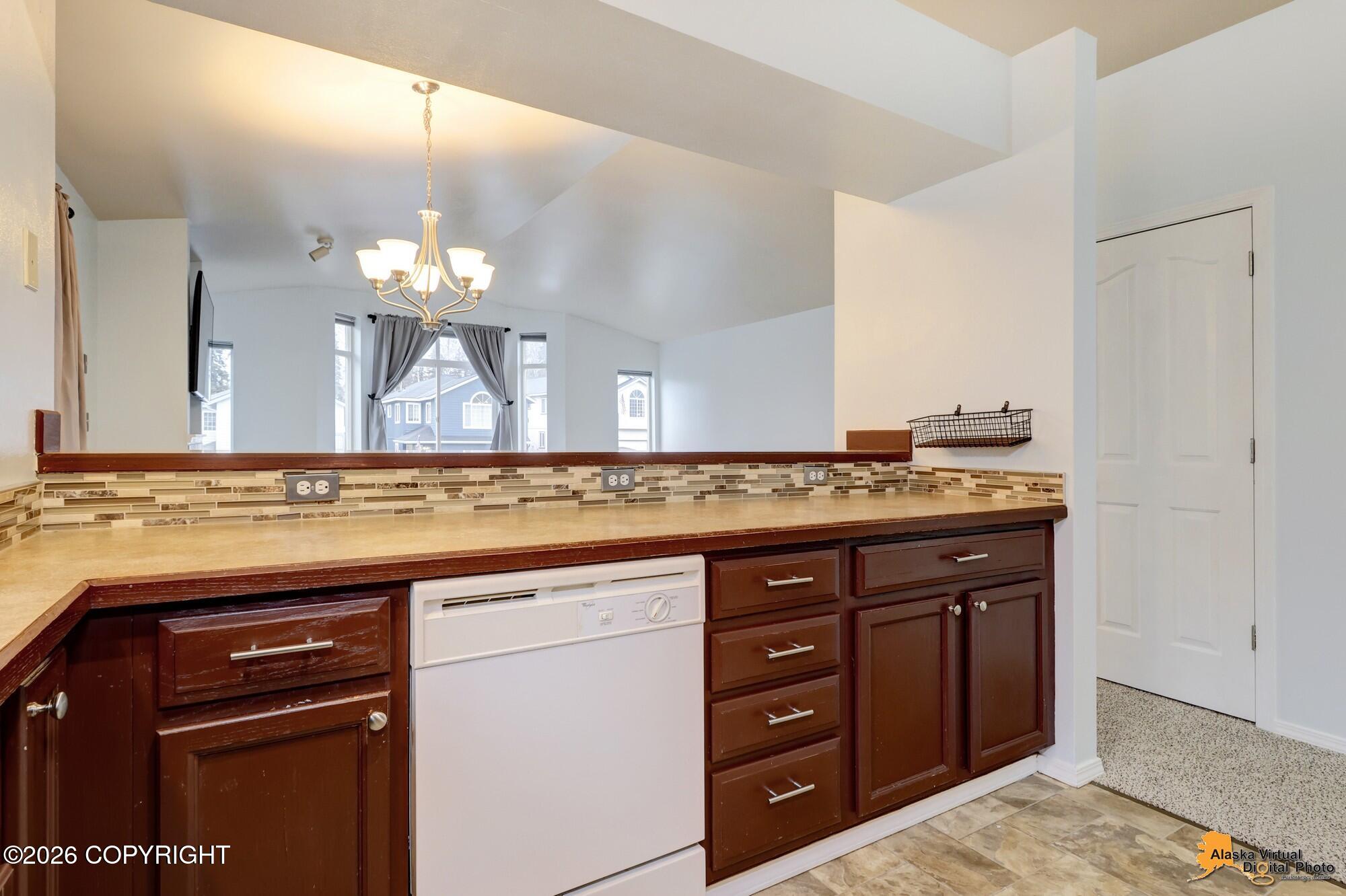 8915 Birch Park Circle Property Photo 12