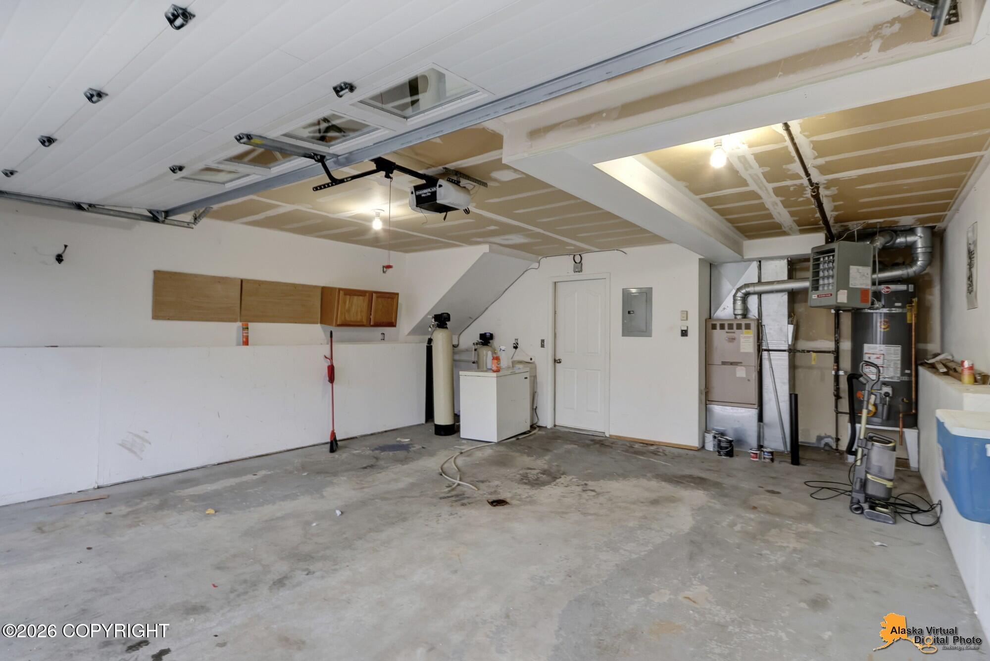 8915 Birch Park Circle Property Photo 32