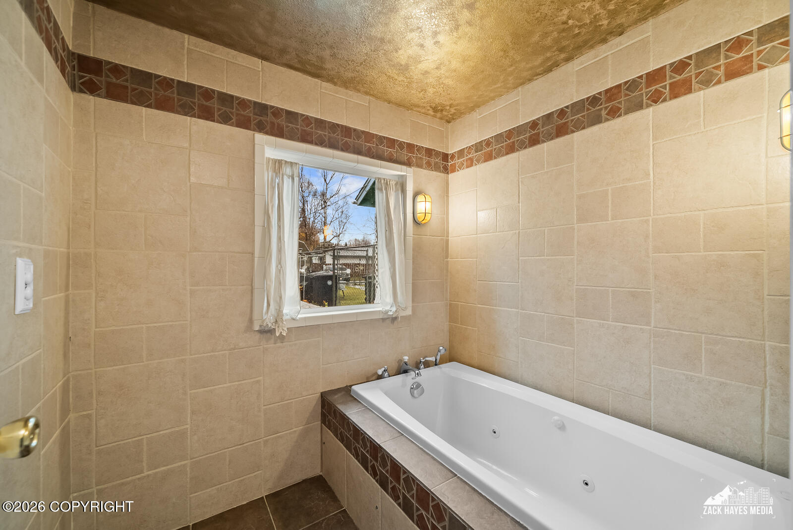 2519 Crestwood Street Property Photo 16