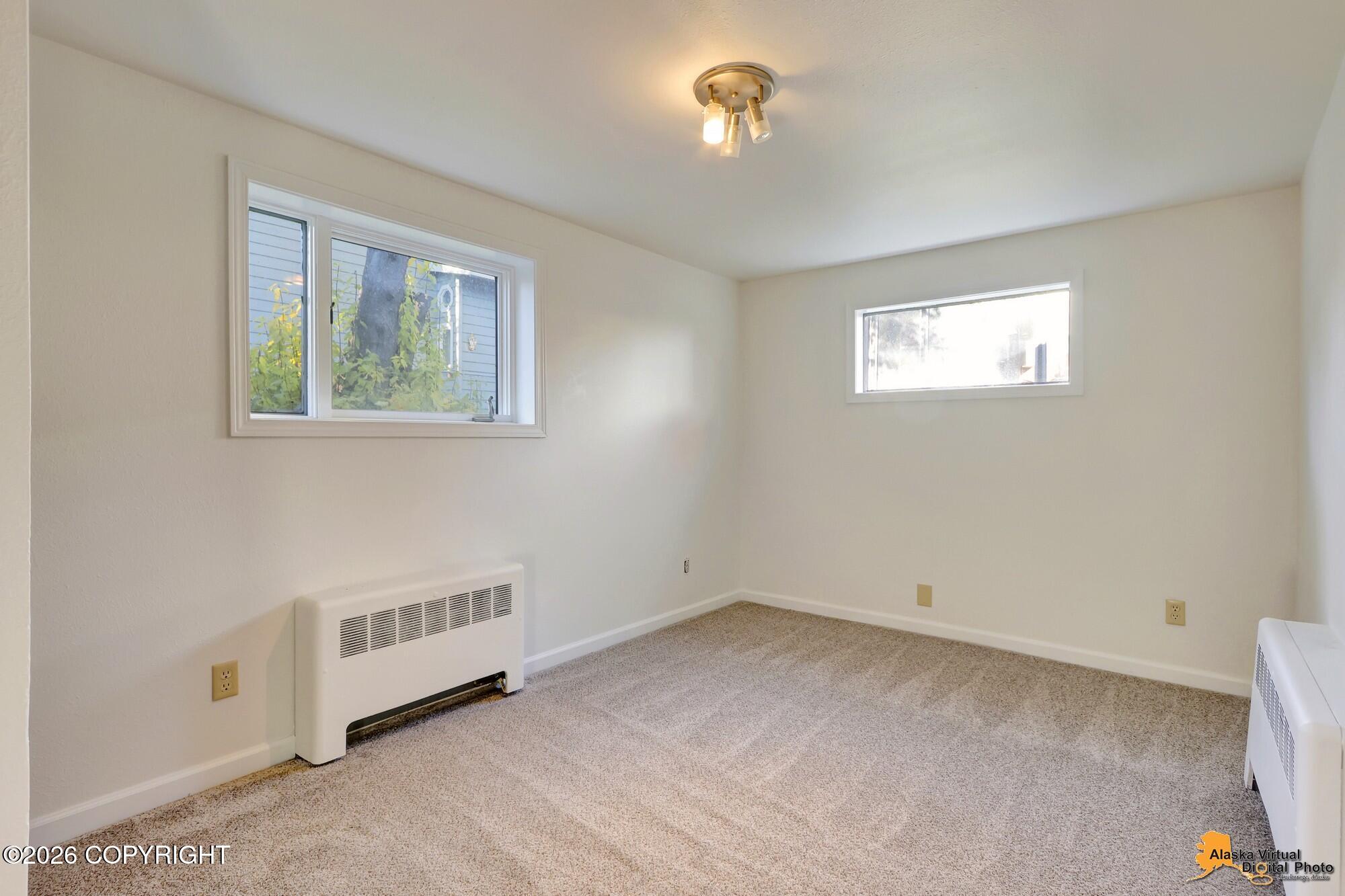 1345 W 13th Avenue Property Photo 57