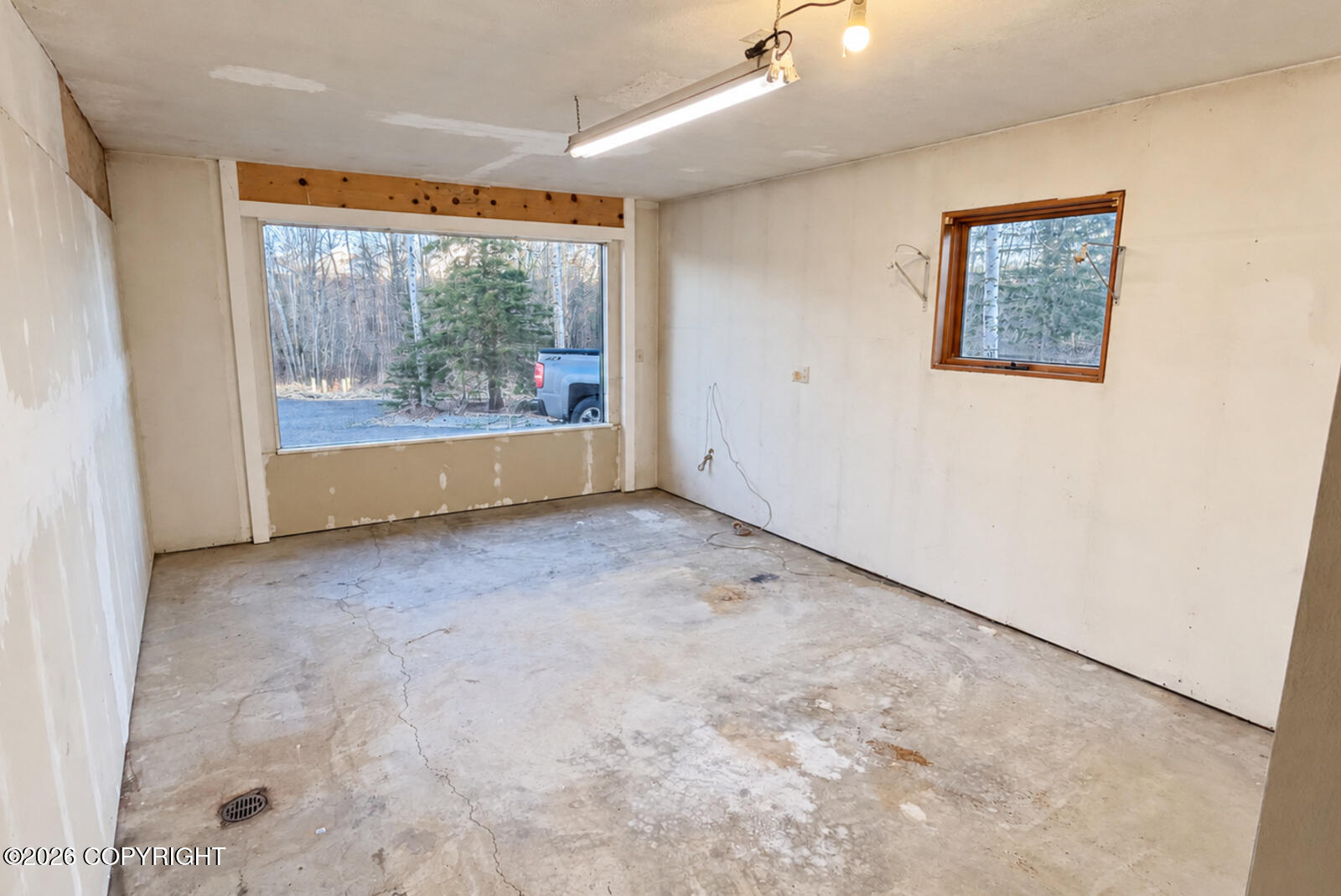 1000 E Westpoint Drive Property Photo 24