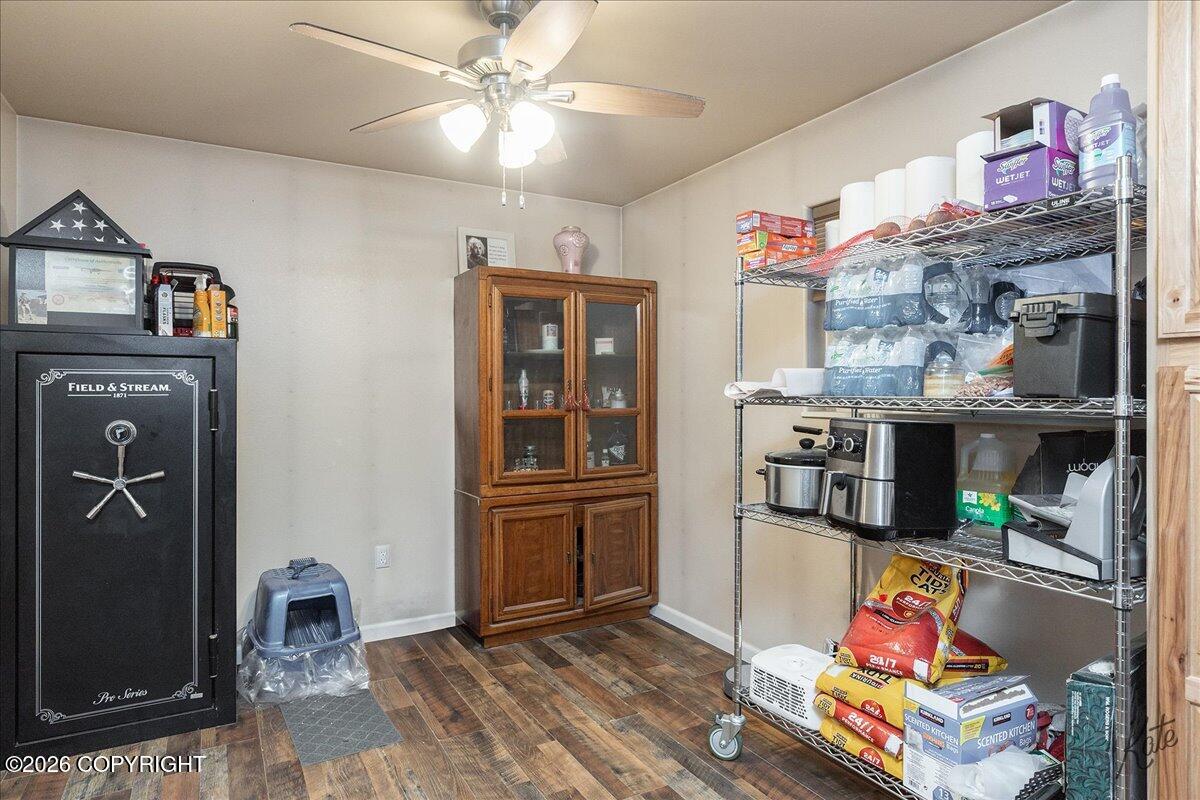 3395 Hub Road Property Photo 32