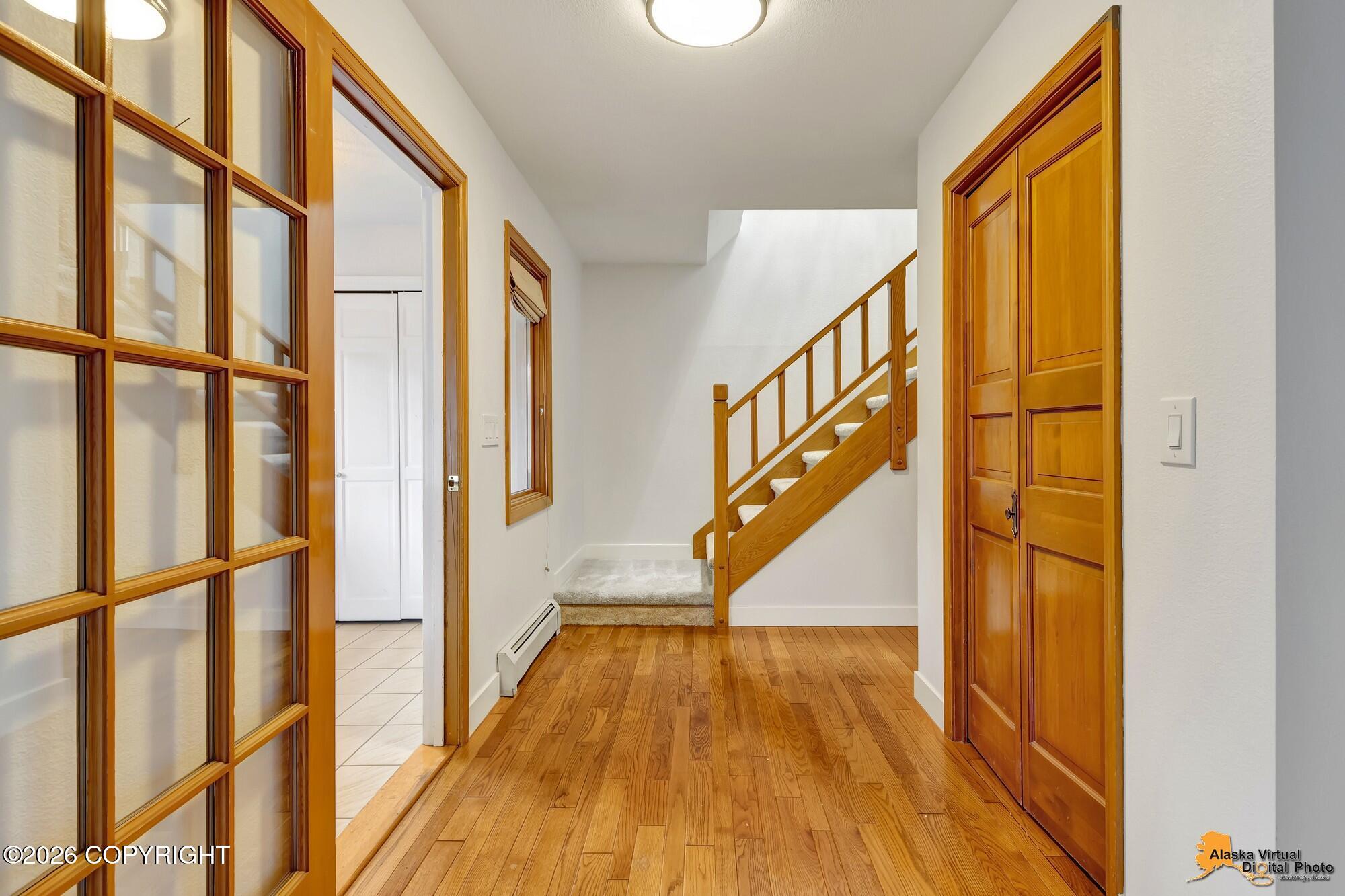 2330 Yorkshire Lane Property Photo 4