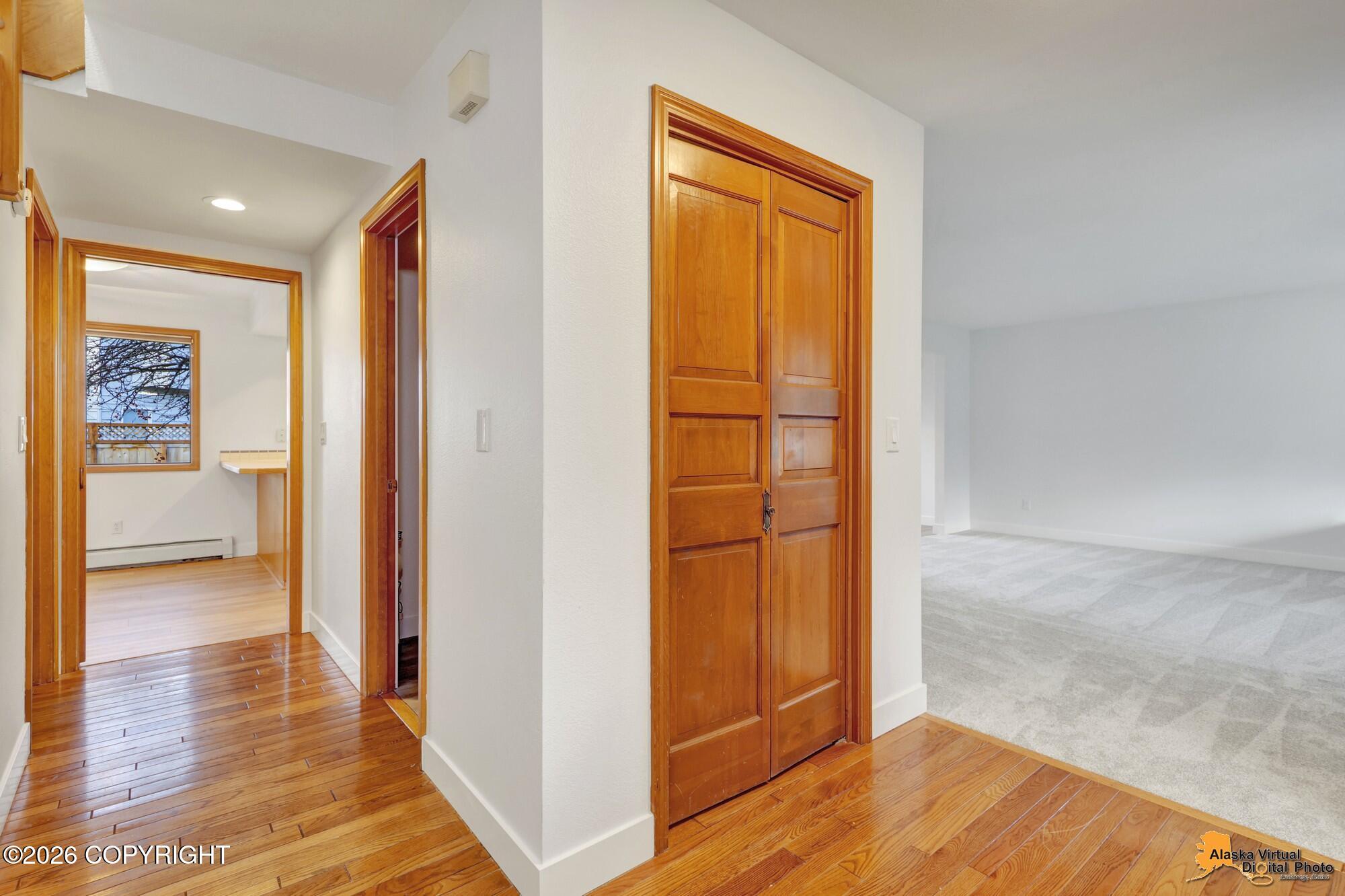 2330 Yorkshire Lane Property Photo 6