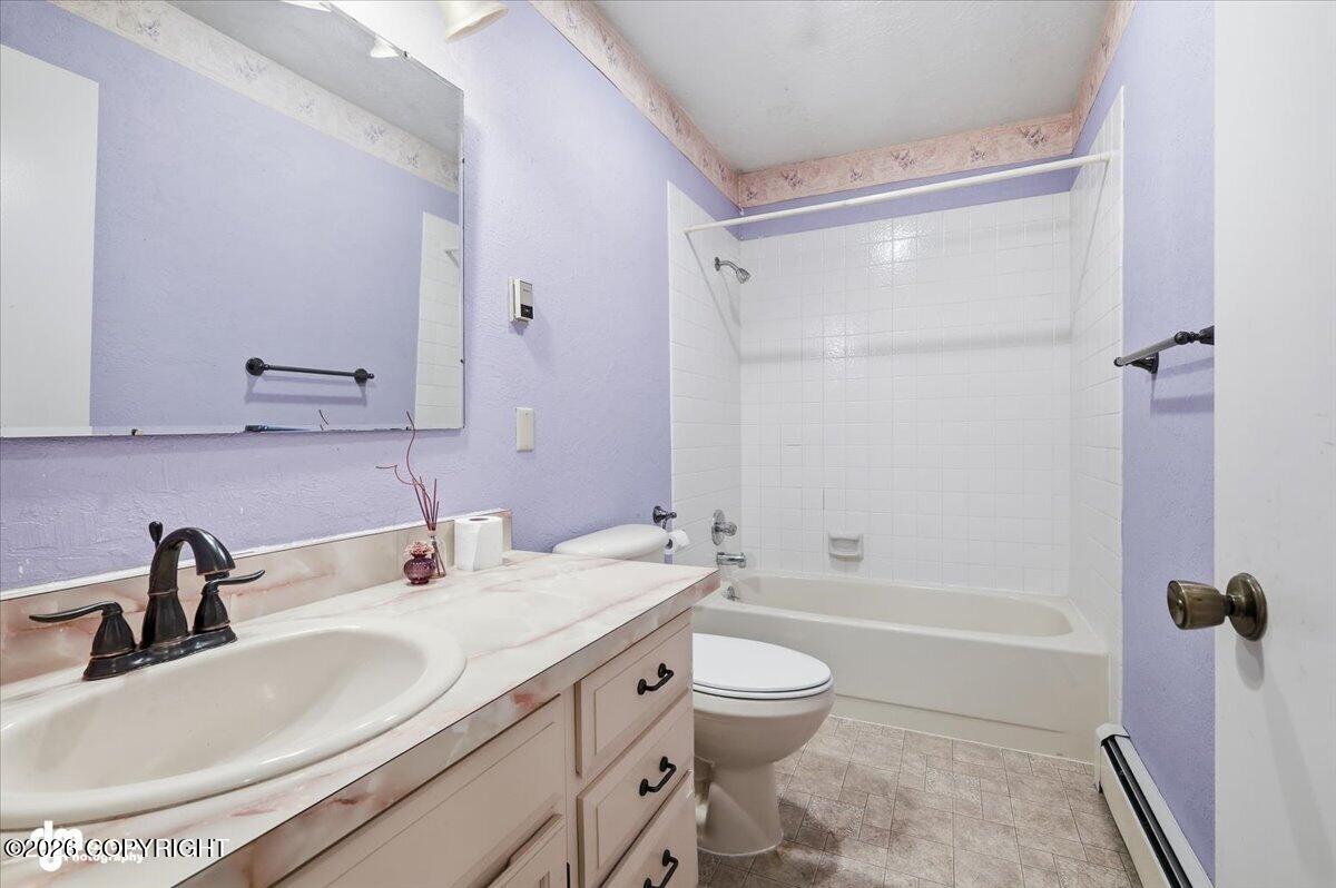 2560 E Parks Highway Property Photo 15