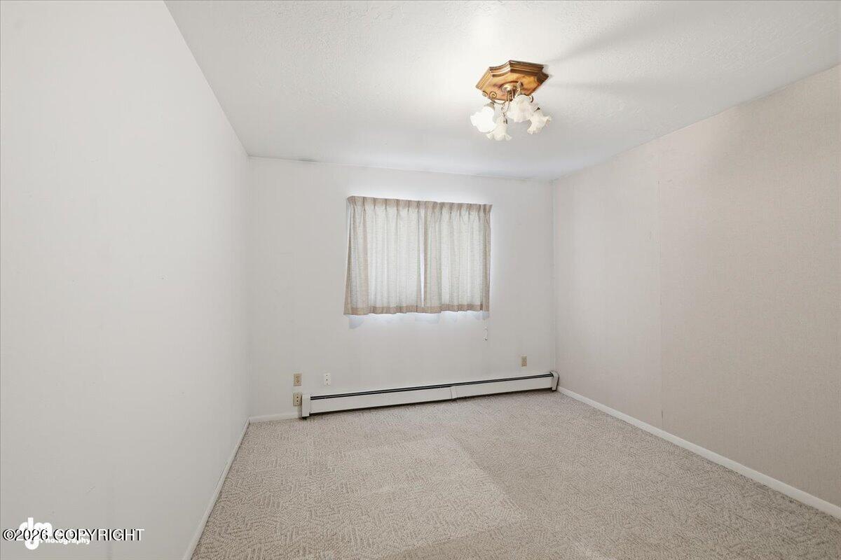 2560 E Parks Highway Property Photo 18