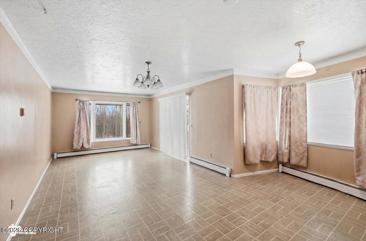 2560 E Parks Highway Property Photo 23