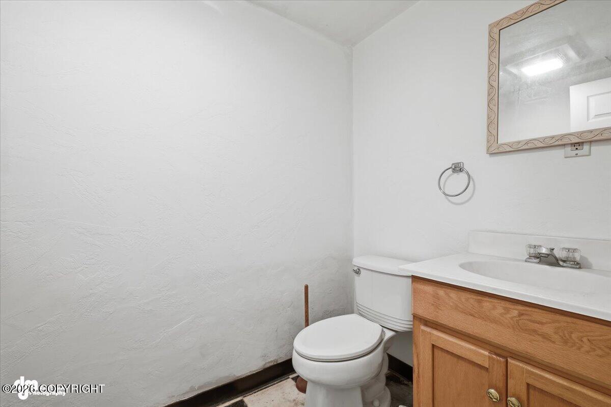 2560 E Parks Highway Property Photo 36