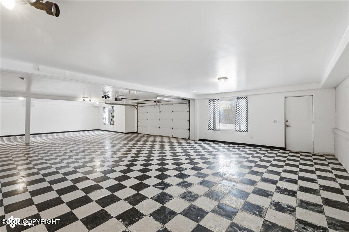 2560 E Parks Highway Property Photo 37