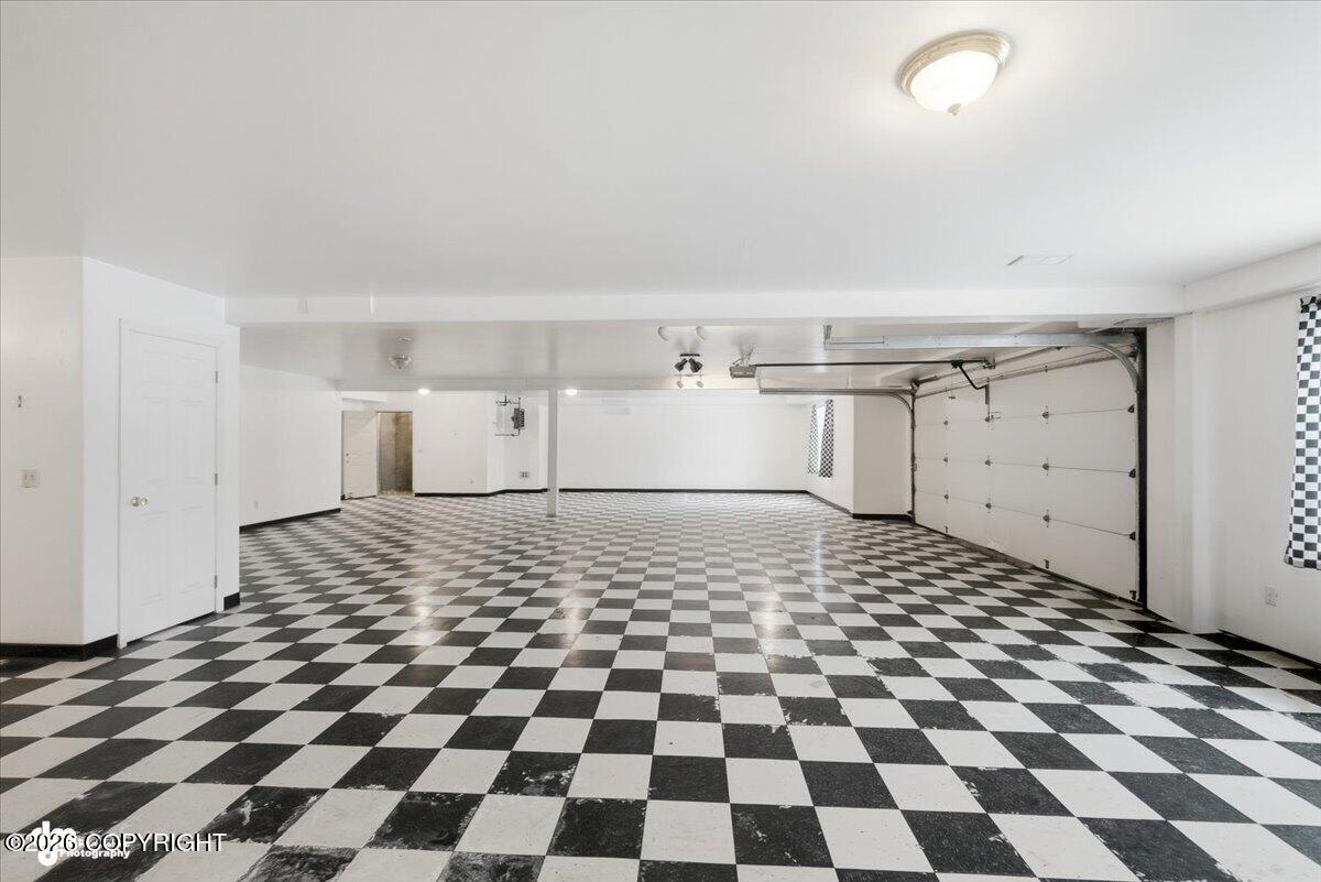 2560 E Parks Highway Property Photo 38