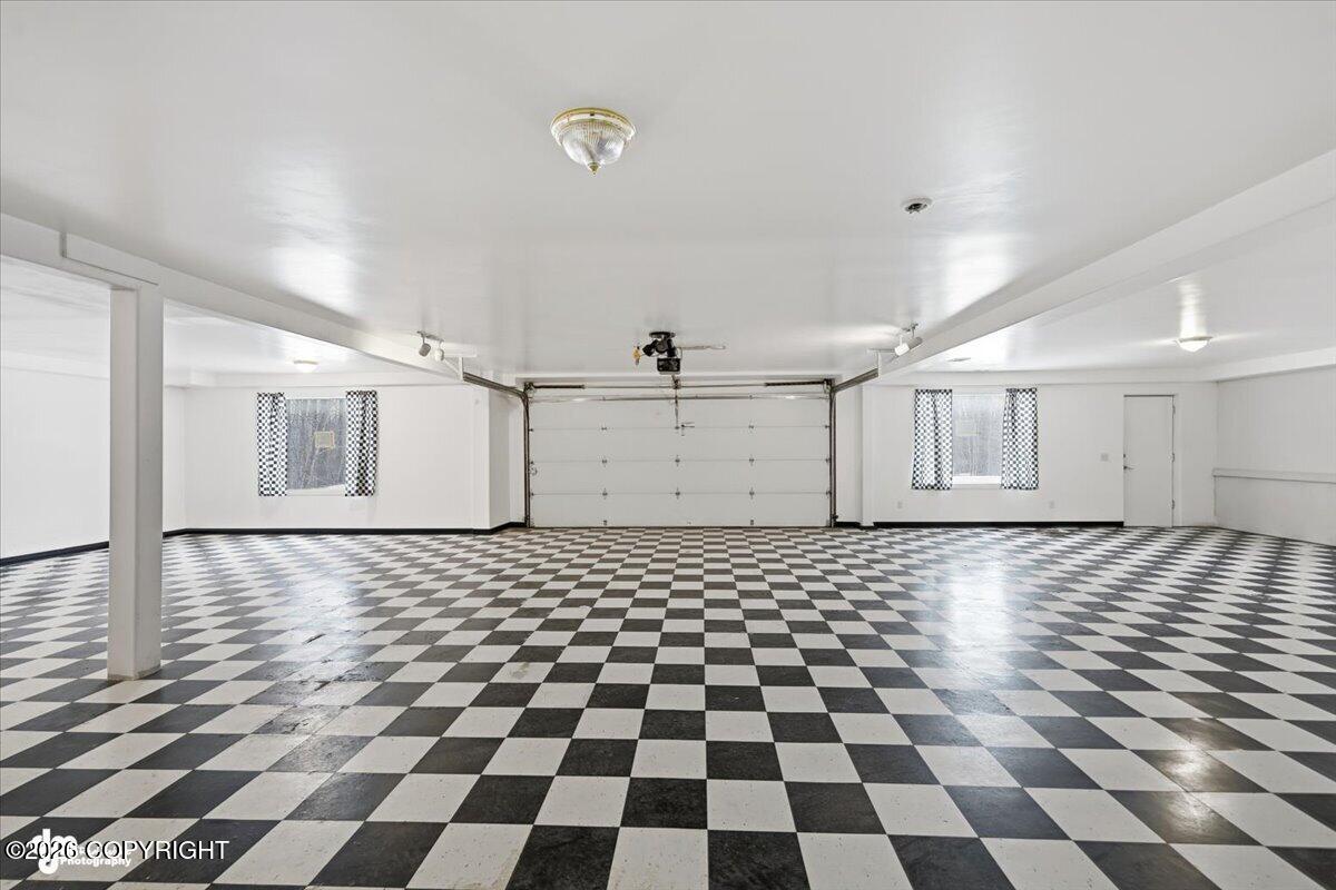 2560 E Parks Highway Property Photo 45