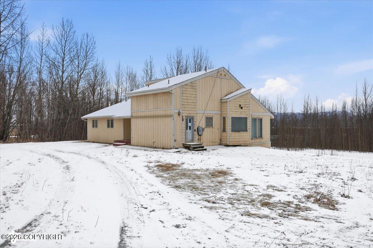 2560 E Parks Highway Property Photo 52