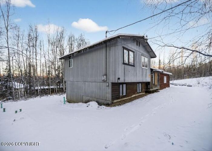 19535 Spruce Drive Property Photo 2