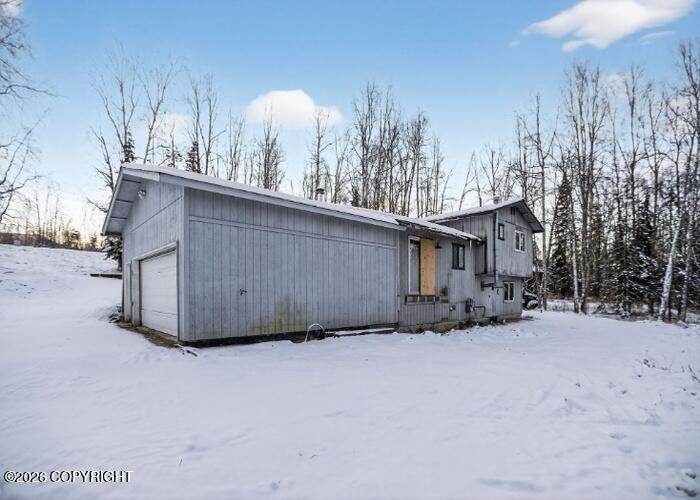 19535 Spruce Drive Property Photo 3