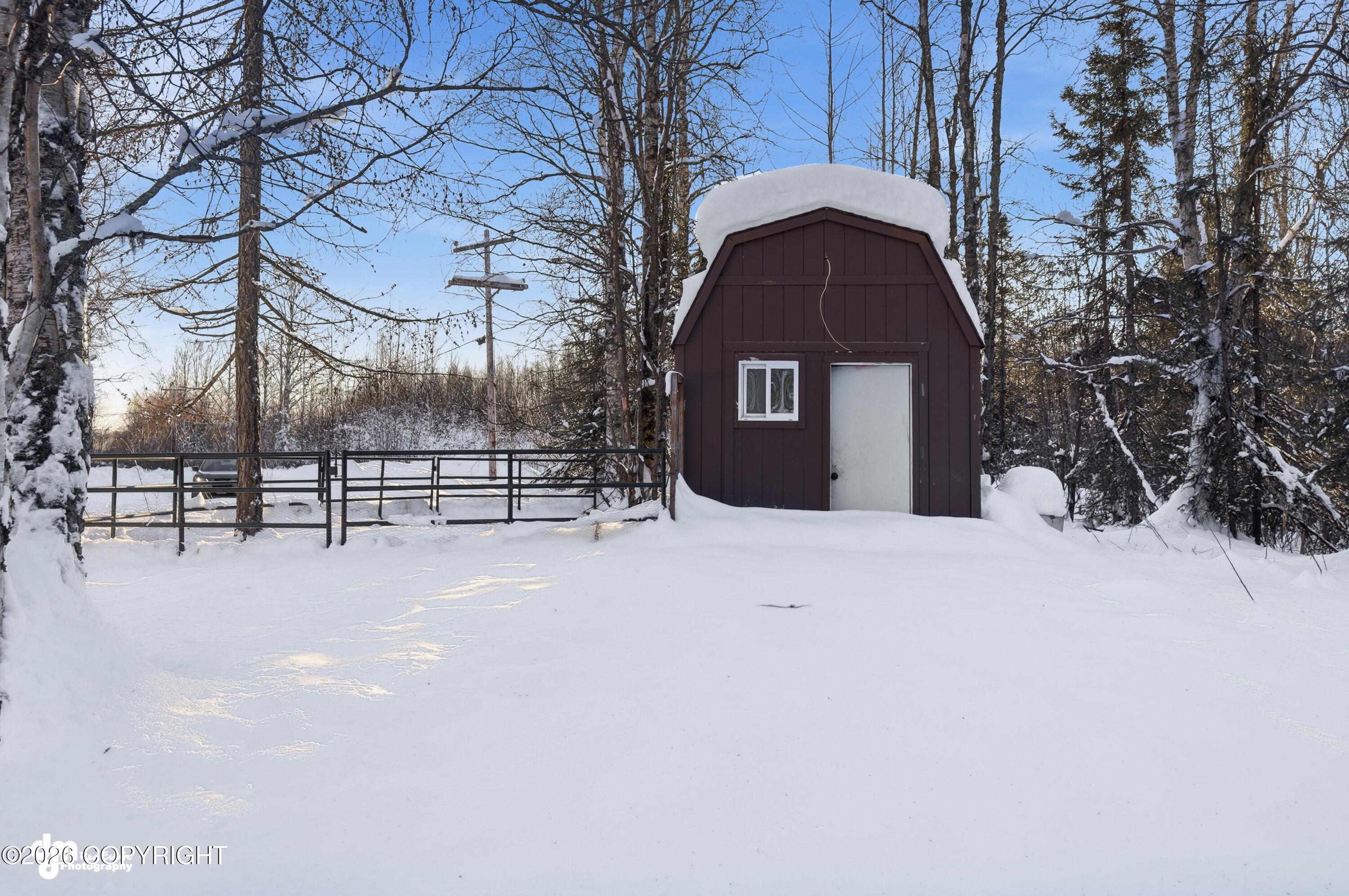 16111 E Nosey Avenue Property Photo 23