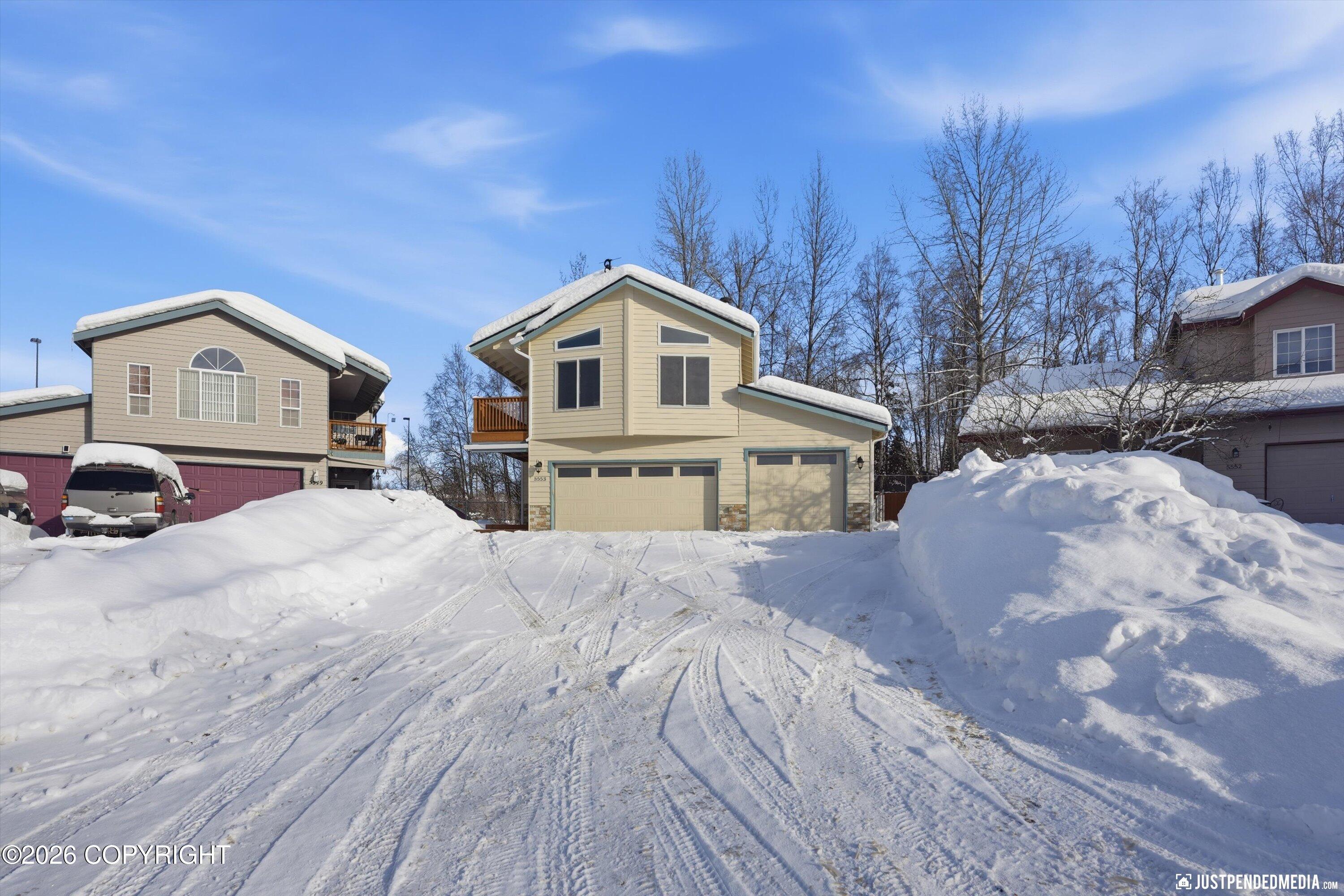 5553 College Meadow Circle Property Photo 1