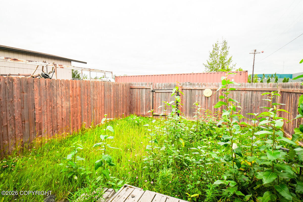 101 E Swanson Avenue Property Photo 15