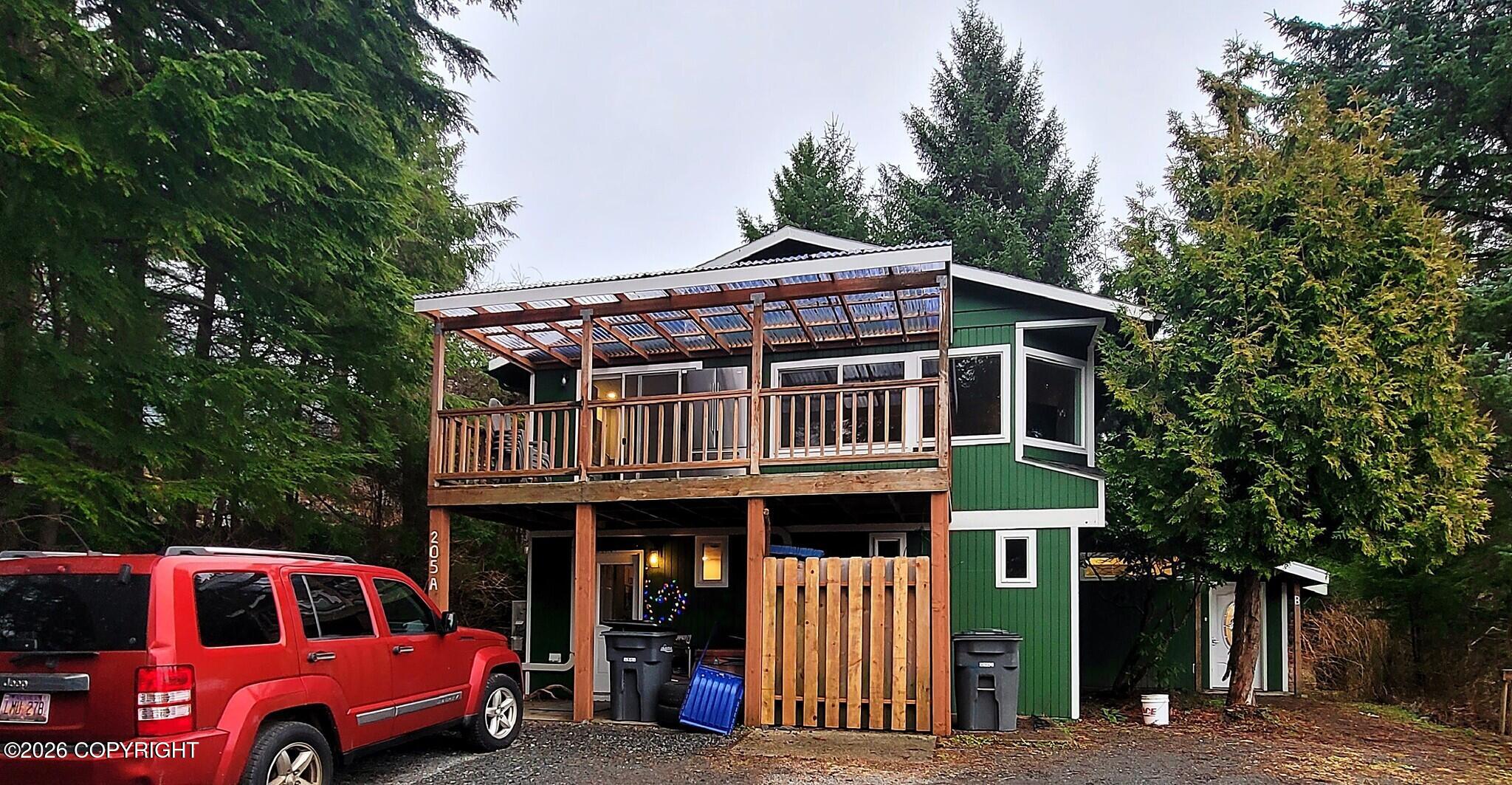 205 Lakeview Drive Property Photo 1