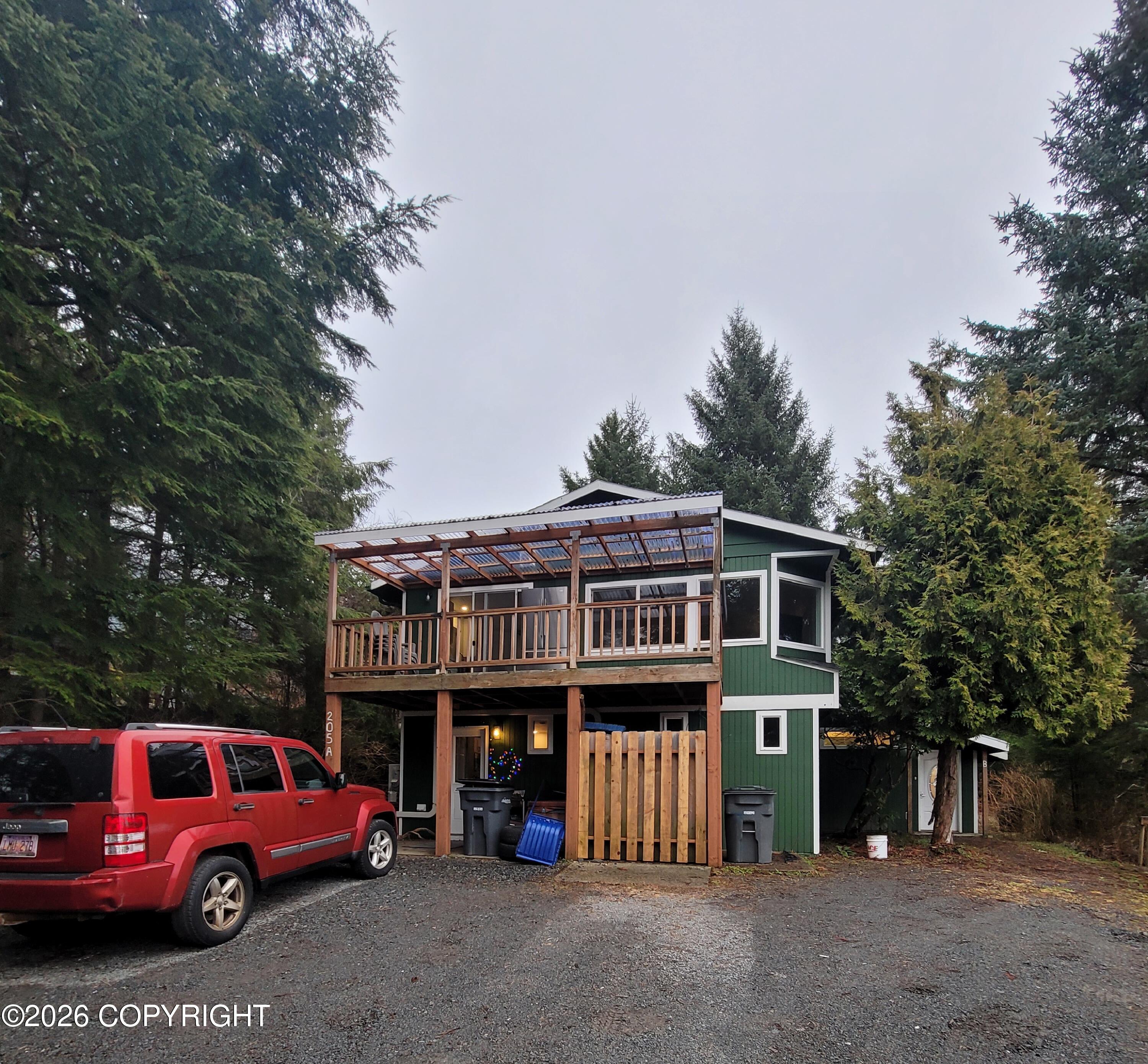 205 Lakeview Drive Property Photo 2