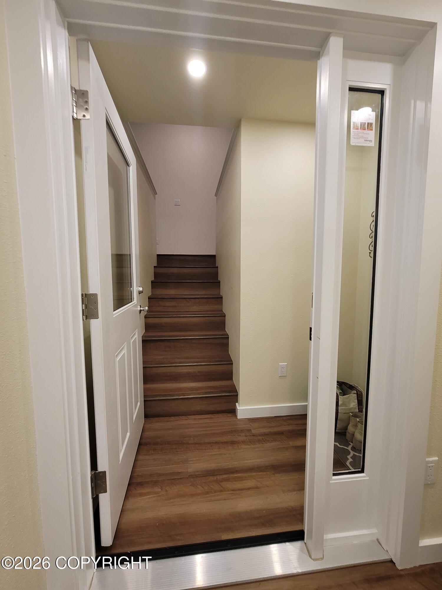 205 Lakeview Drive Property Photo 6