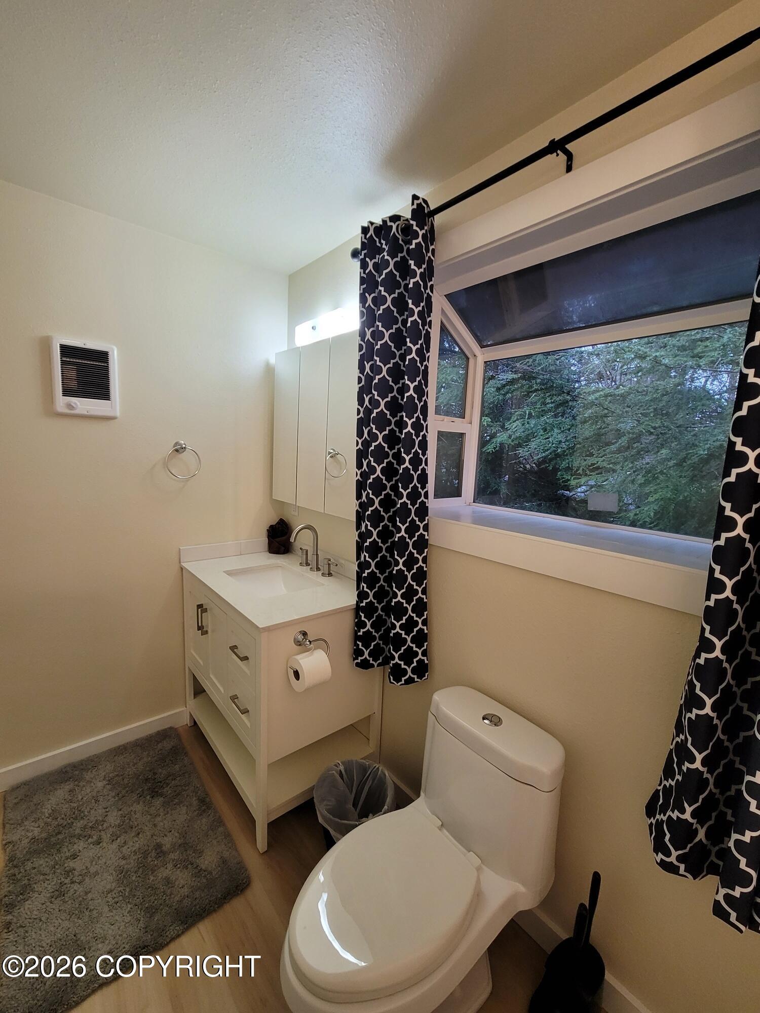 205 Lakeview Drive Property Photo 18