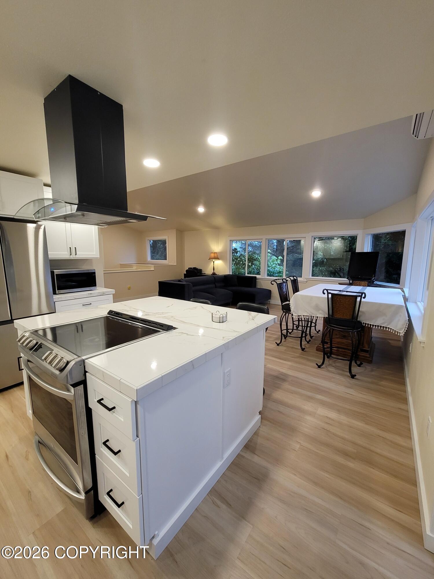 205 Lakeview Drive Property Photo 25