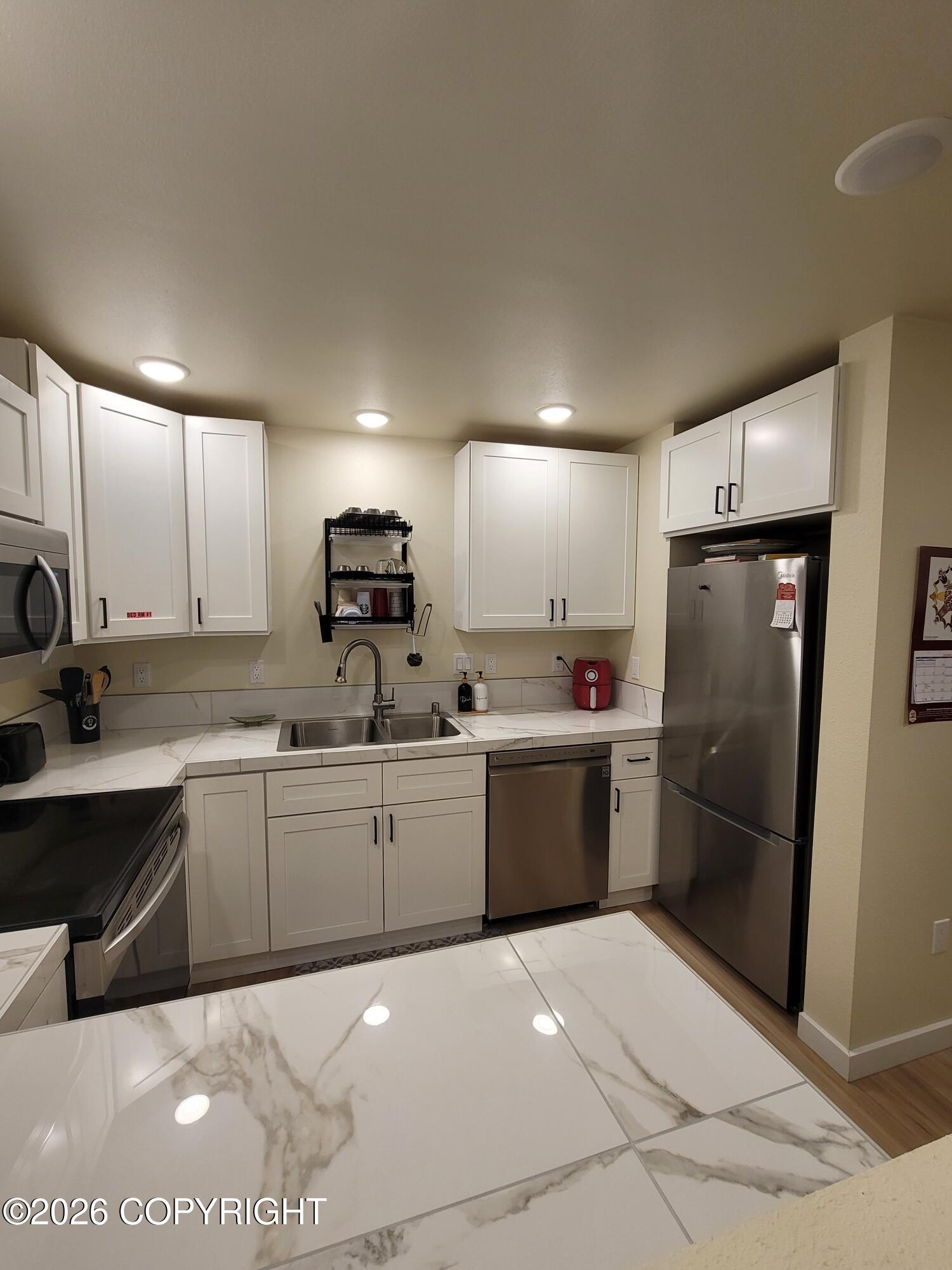 205 Lakeview Drive Property Photo 33