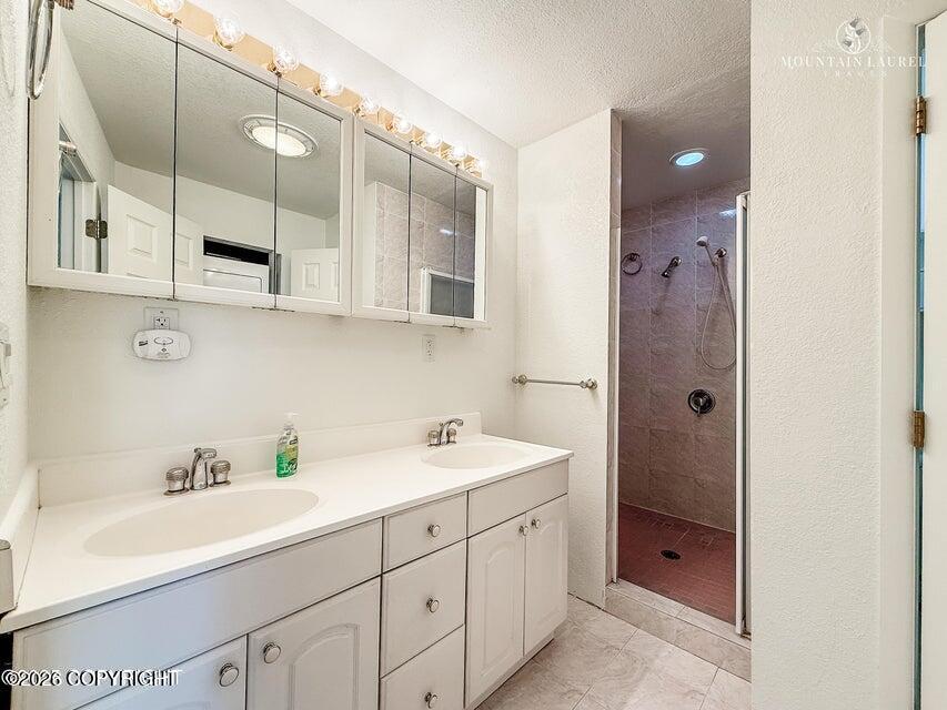 3333 Lakeshore Drive #5 Property Photo 16