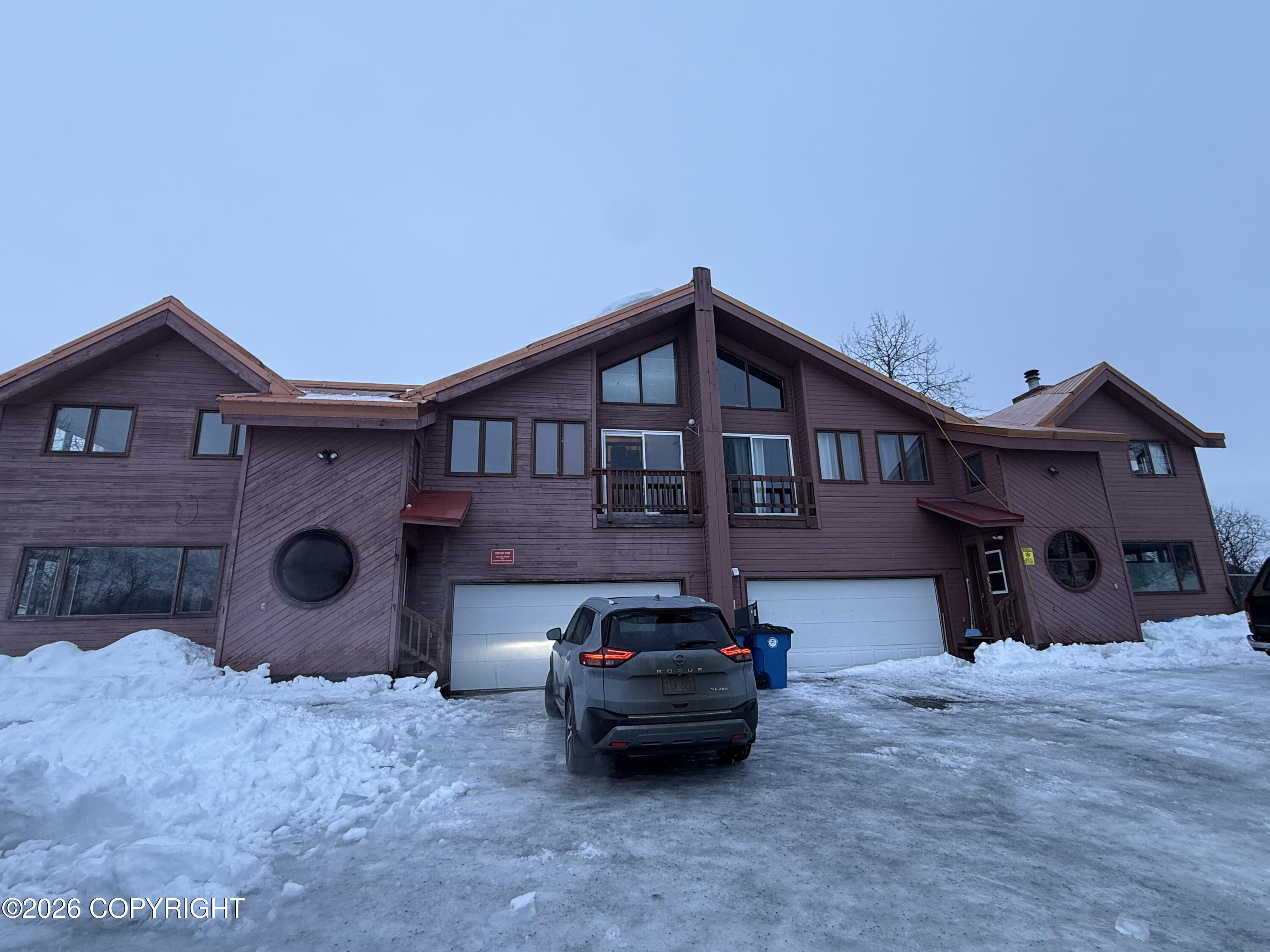 545/555 Clark Street Property Photo 1