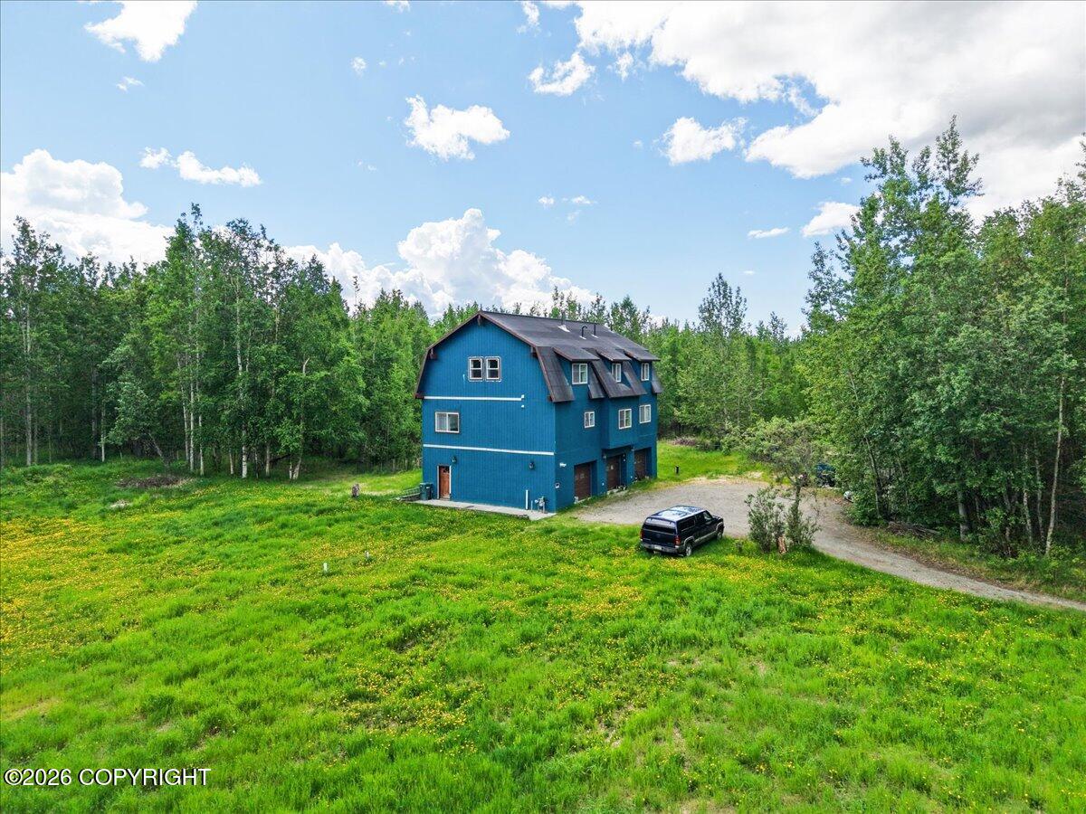 1646 W Clydesdale Drive Property Photo 3