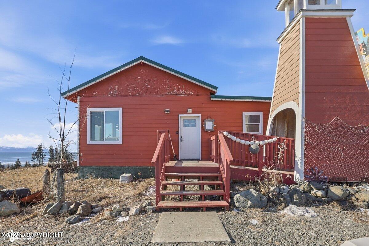 725 Sterling Highway Property Photo 13