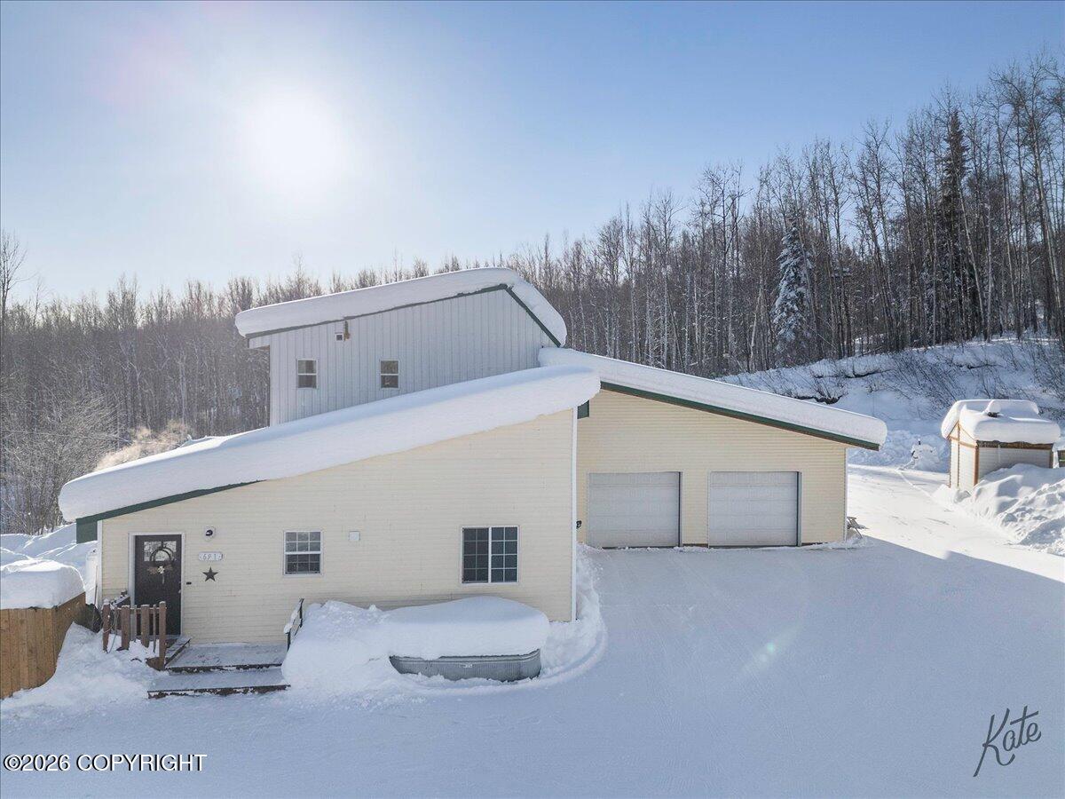 691 Steele Creek Road Property Photo 1