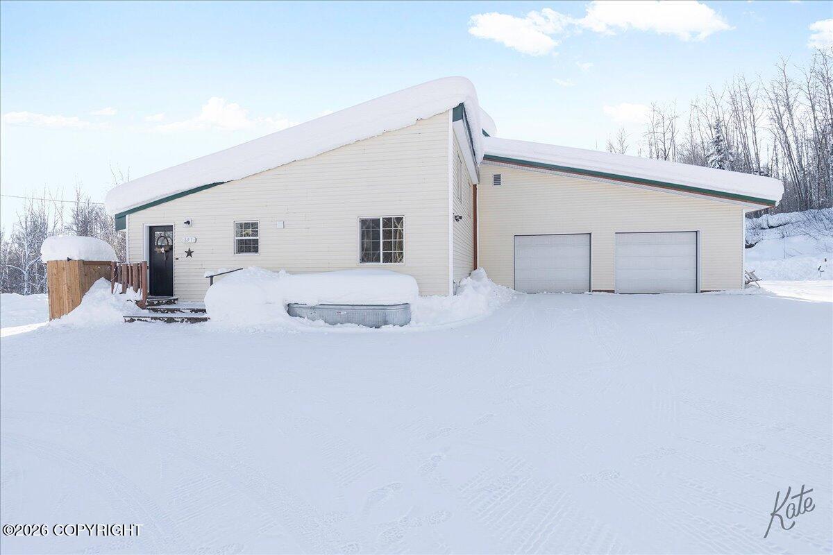 691 Steele Creek Road Property Photo 2